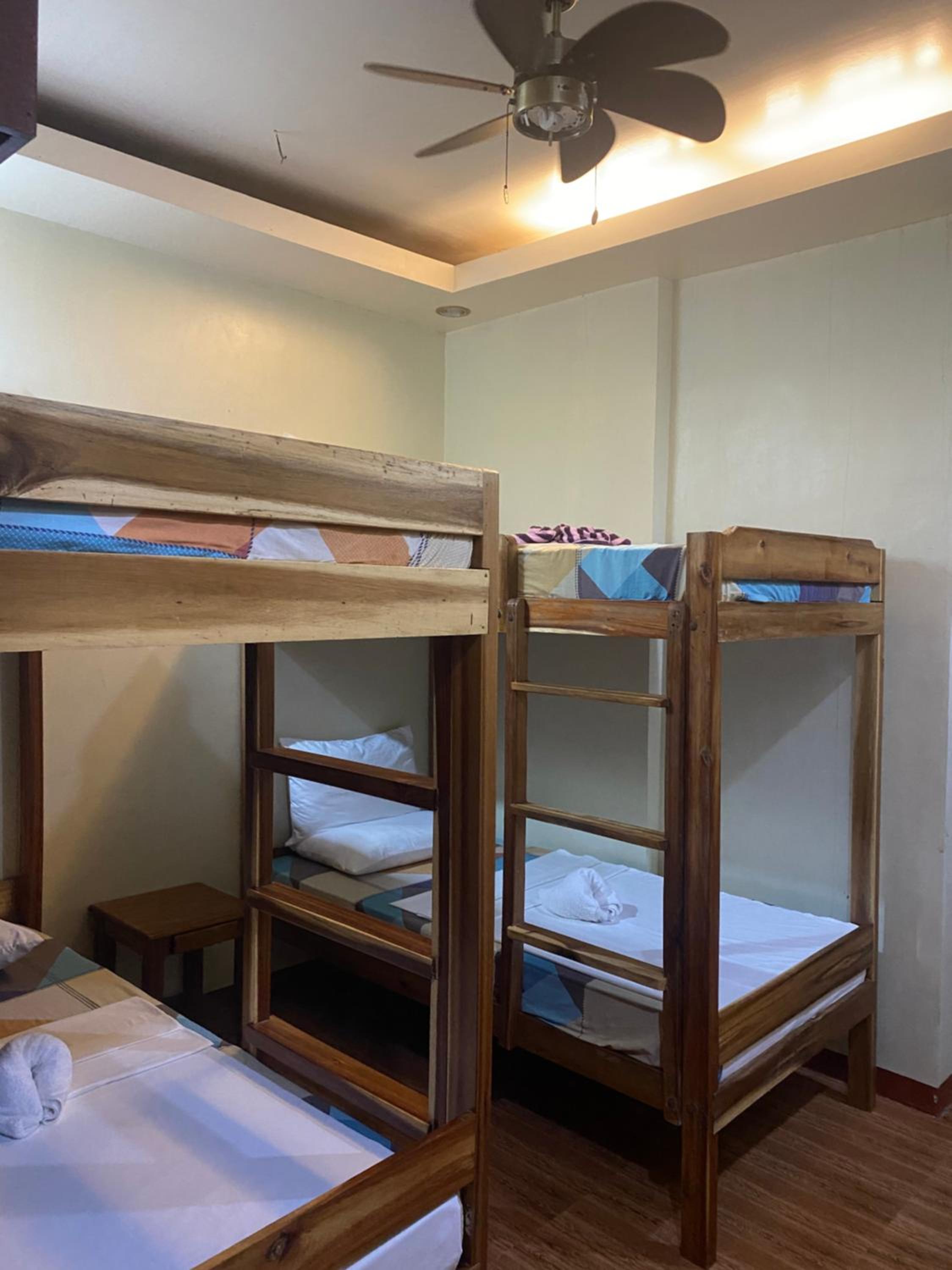Seaslugs Travellers Inn