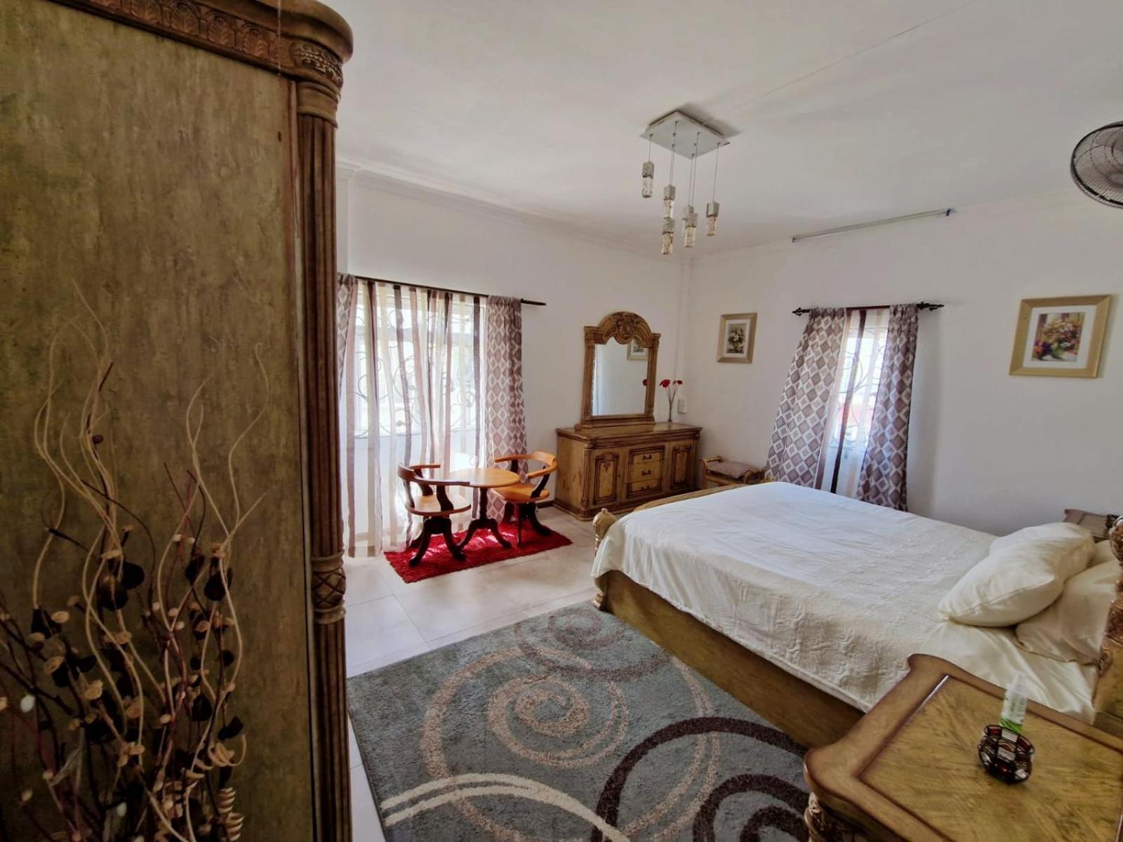 Nash Luxury Apartment with a Panoramic View view 4