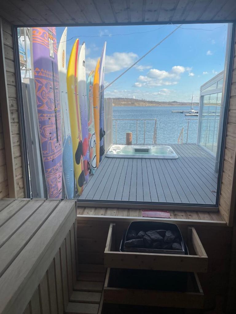 Seehaus Pippa mit Sauna and Whirlpool direkt am See