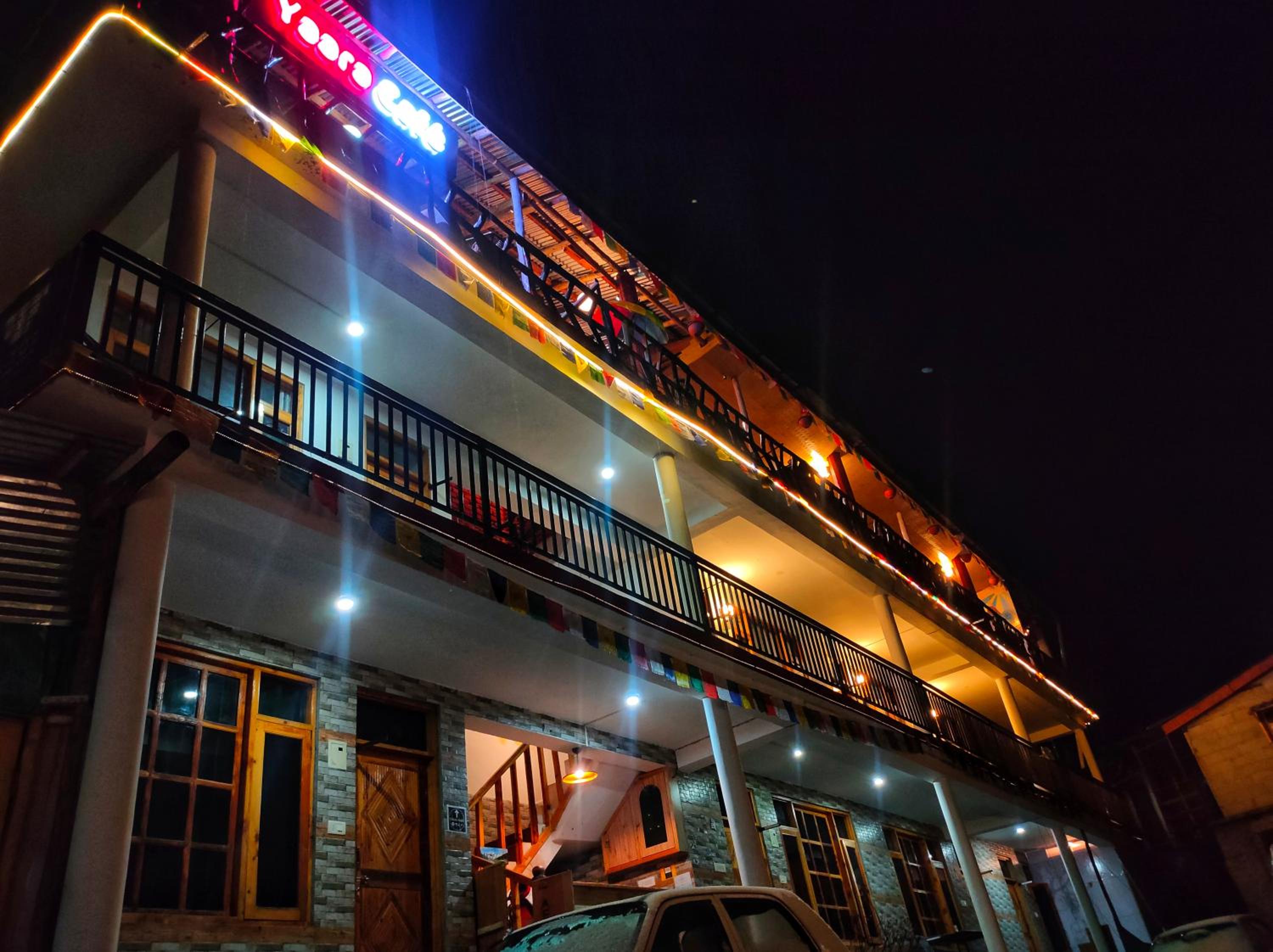 Photo 18