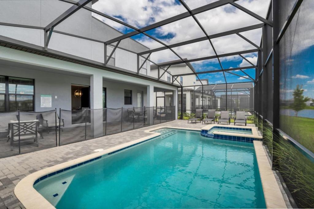 Storey Lake Resort - 9 Bed 5 Baths VILLA