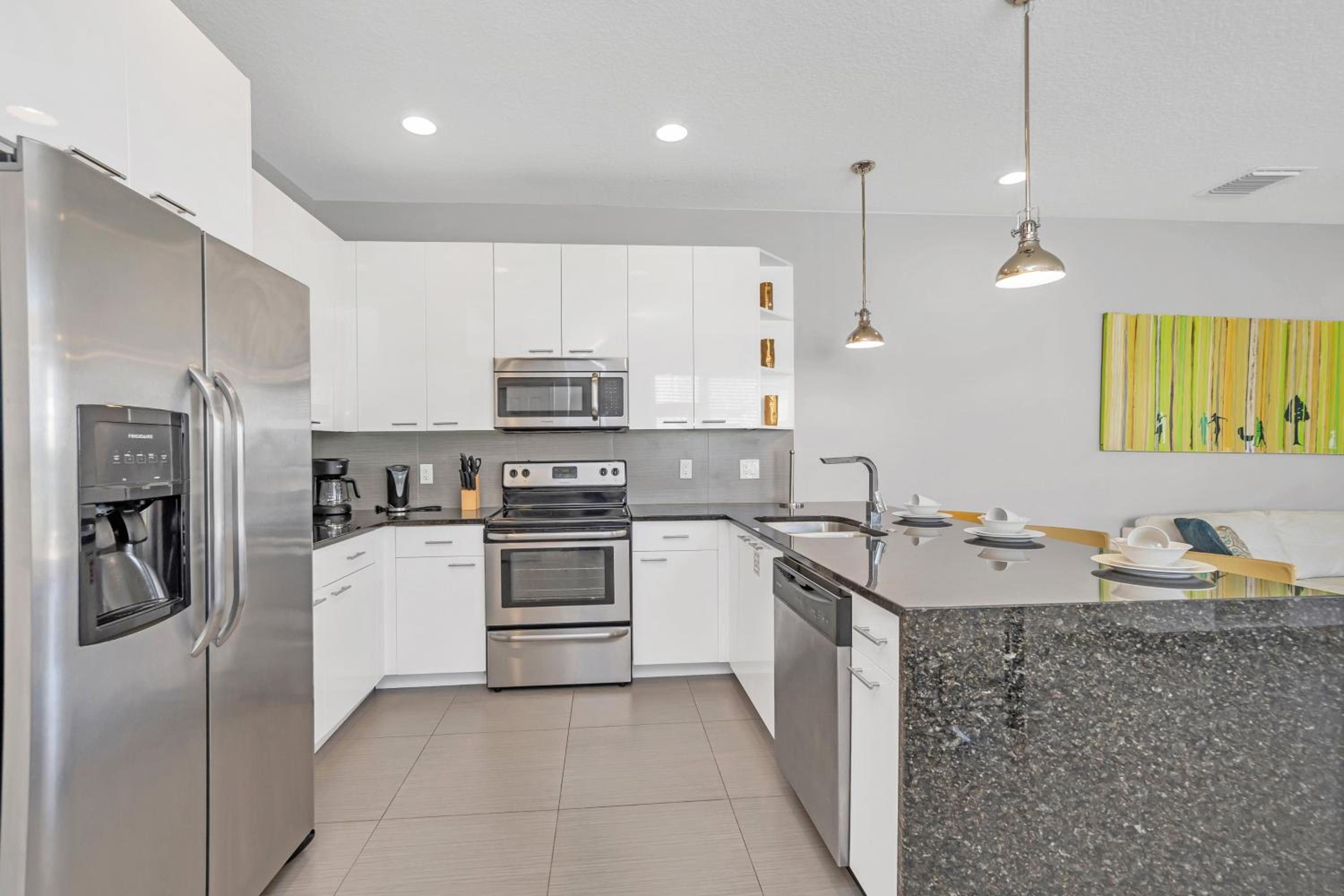Serenity - 3 Bed 3 Baths TOWNHOME