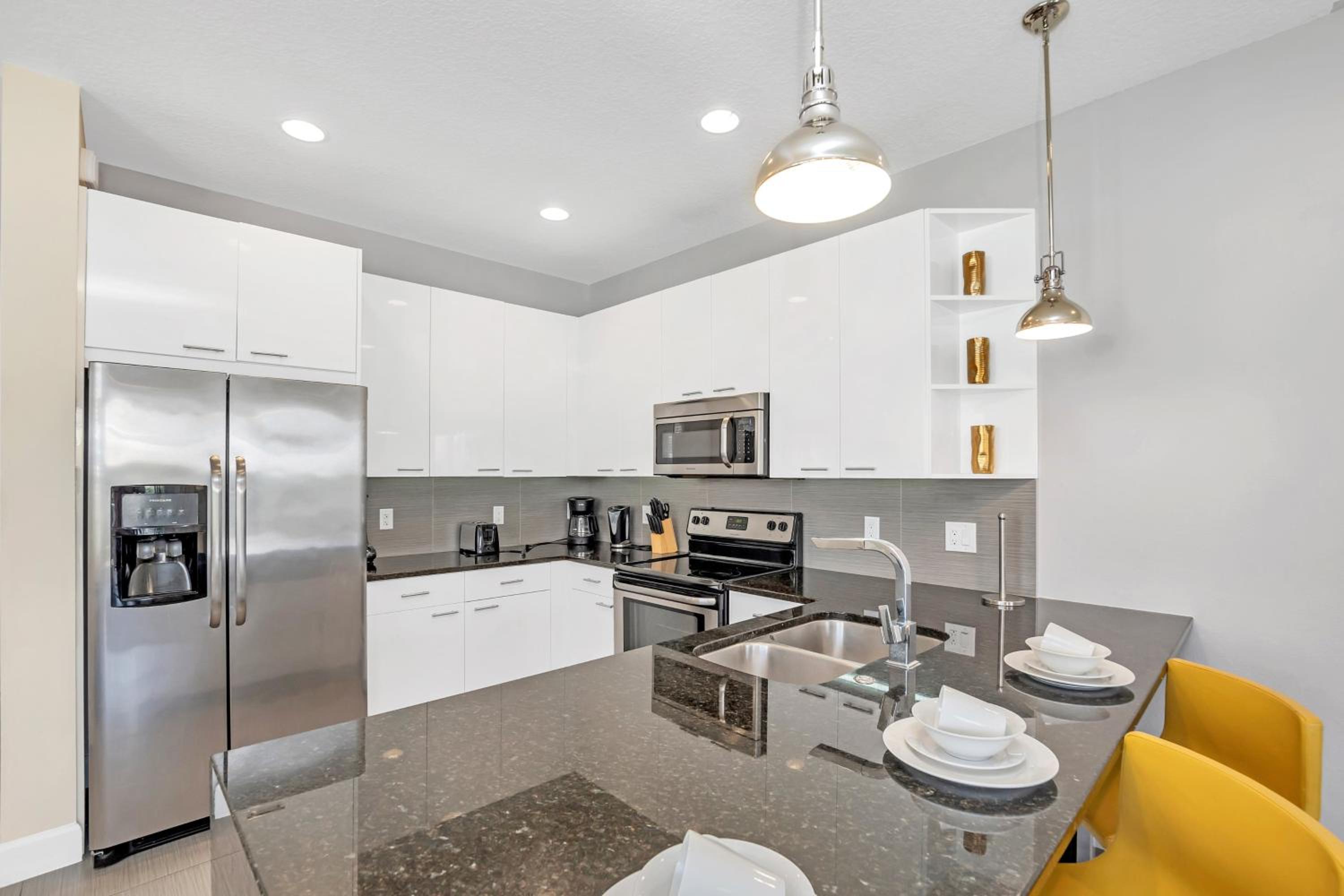 Serenity - 3 Bed 3 Baths TOWNHOME