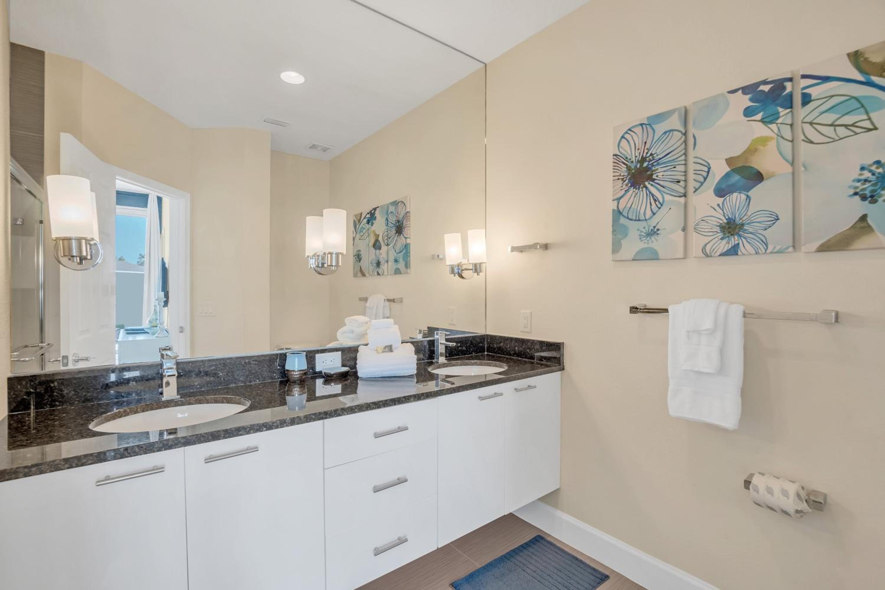 Serenity - 3 Bed 3 Baths TOWNHOME