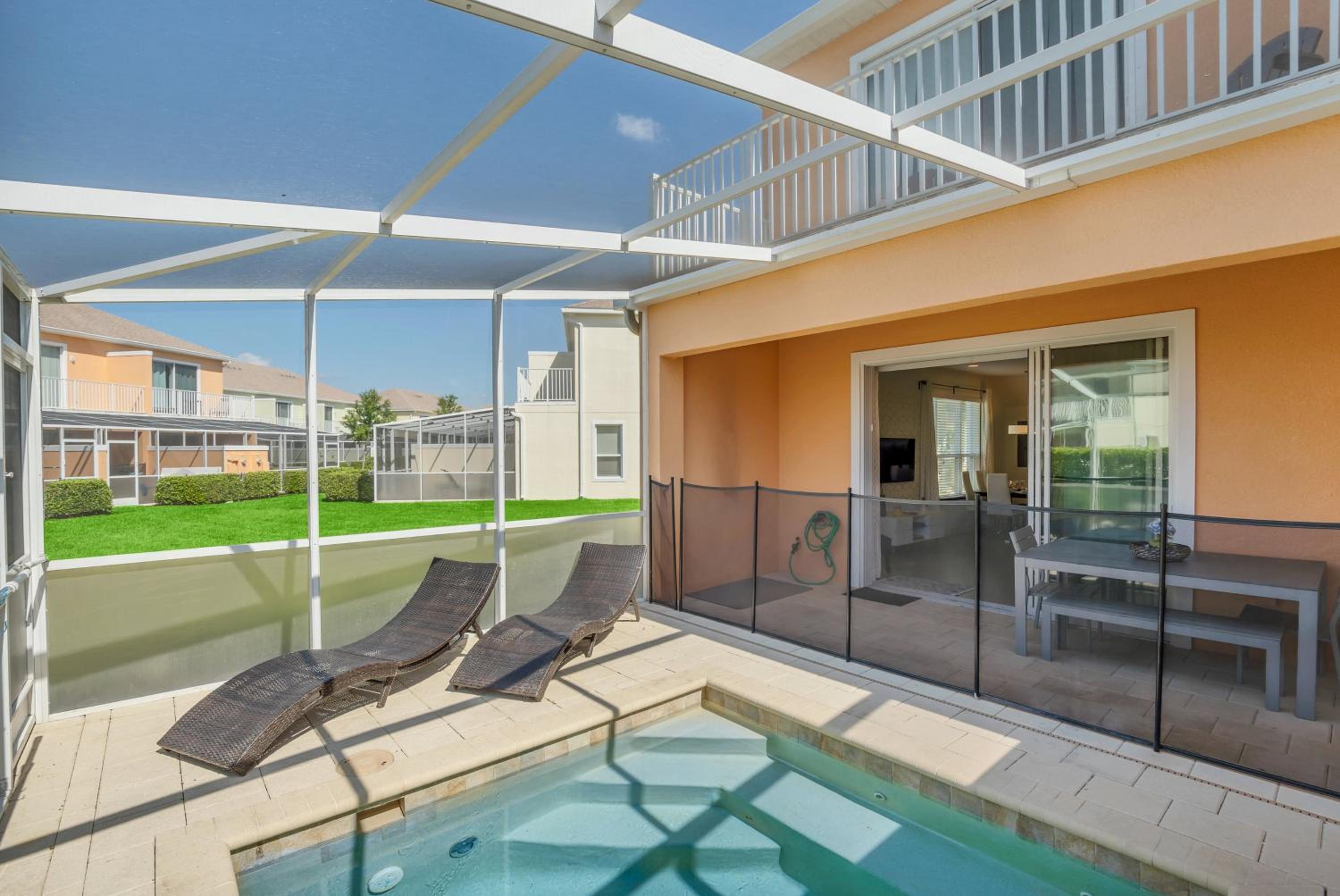 Serenity - 3 Bed 3 Baths TOWNHOME