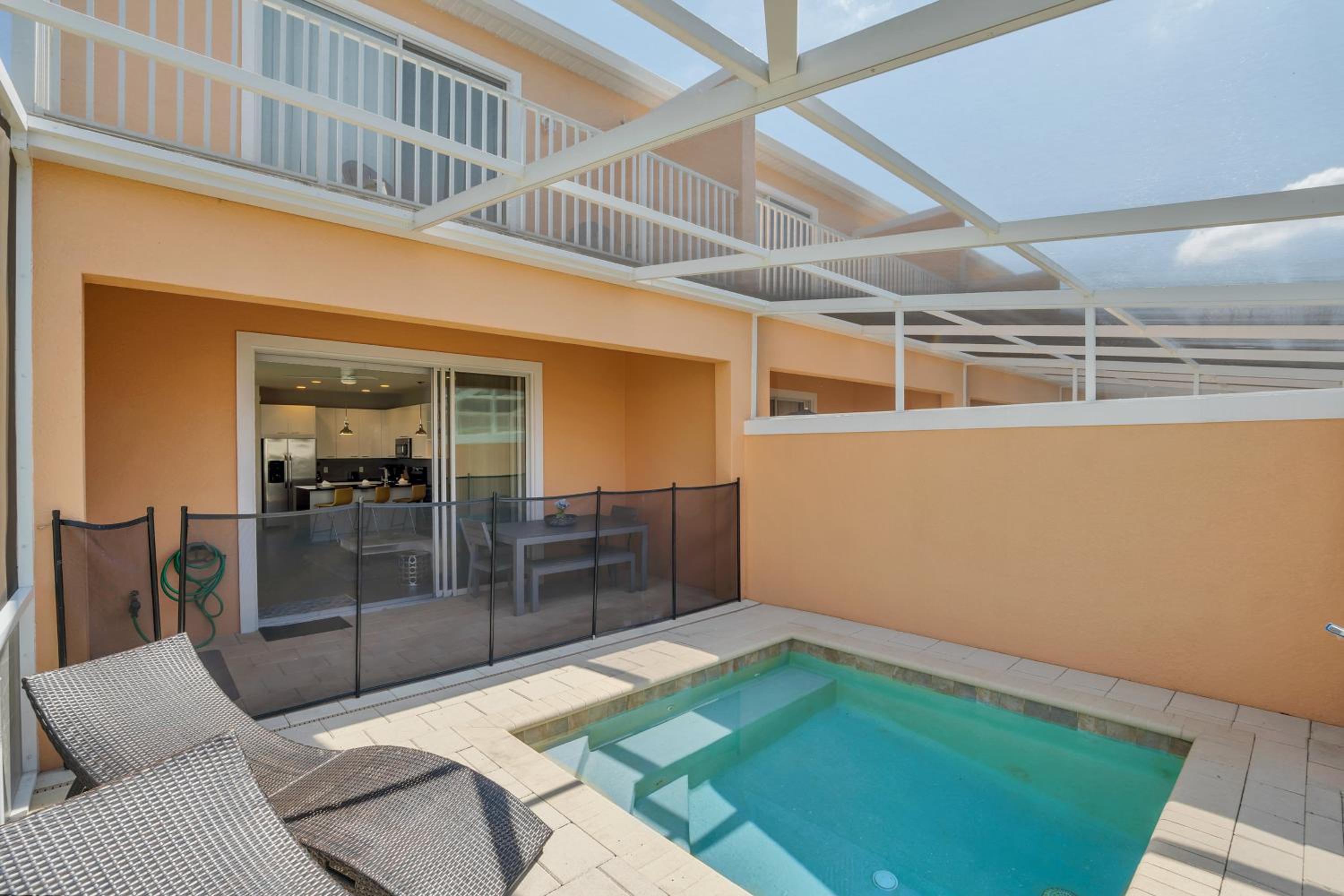 Serenity - 3 Bed 3 Baths TOWNHOME