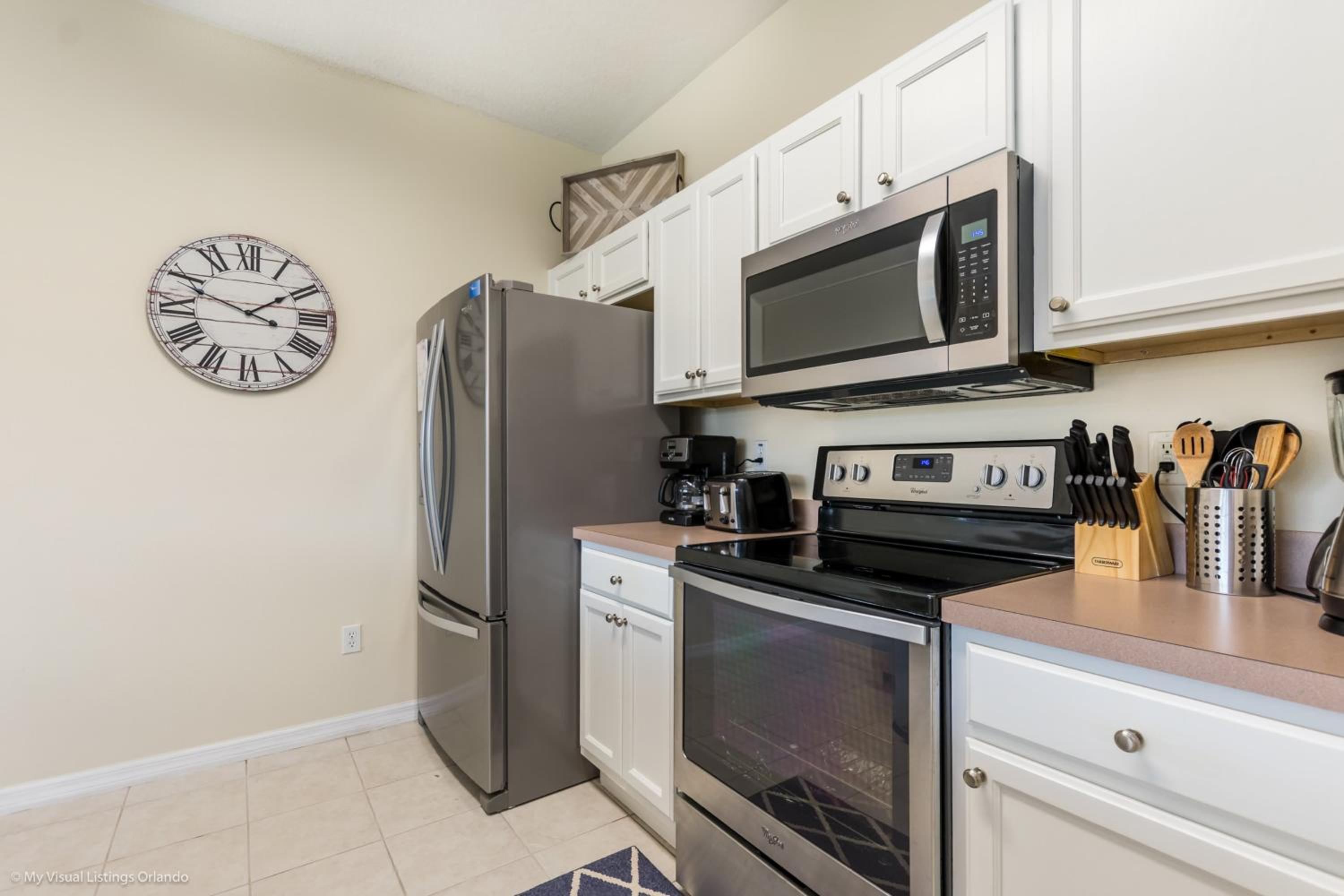 Bella Vida Resort - 4 Bed 3 Baths VILLA view 2