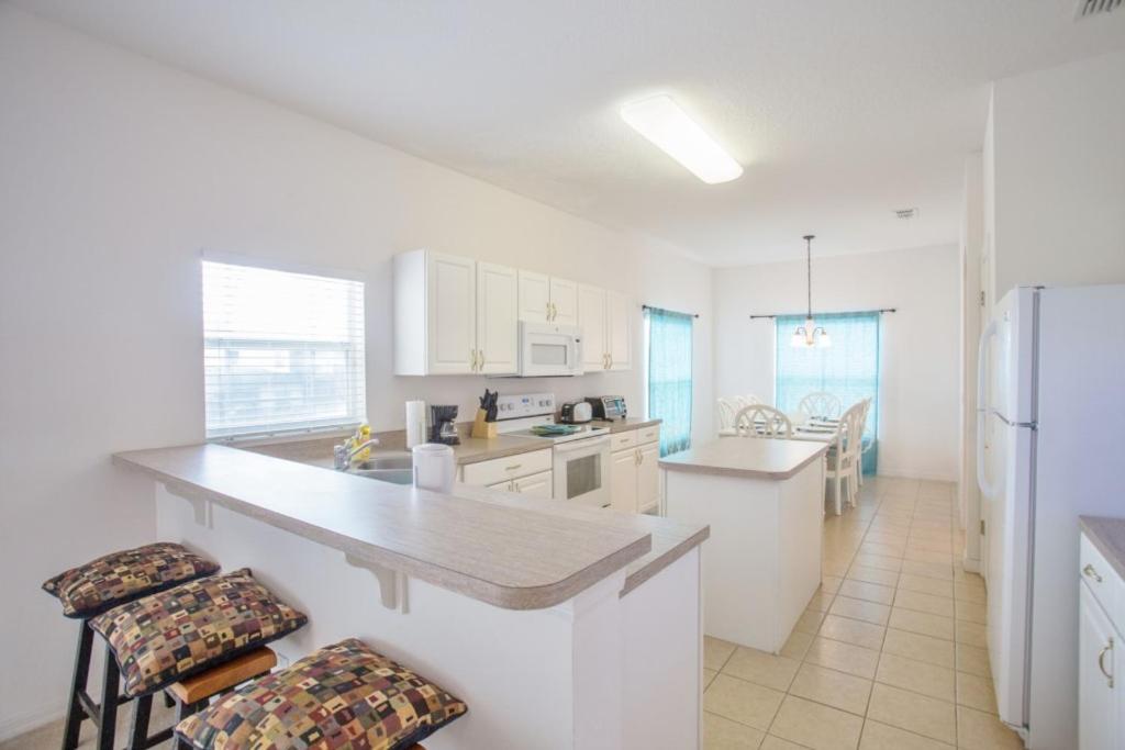 Highgate at Legacy Park - 4 Bed 3 Baths VILLA view 2