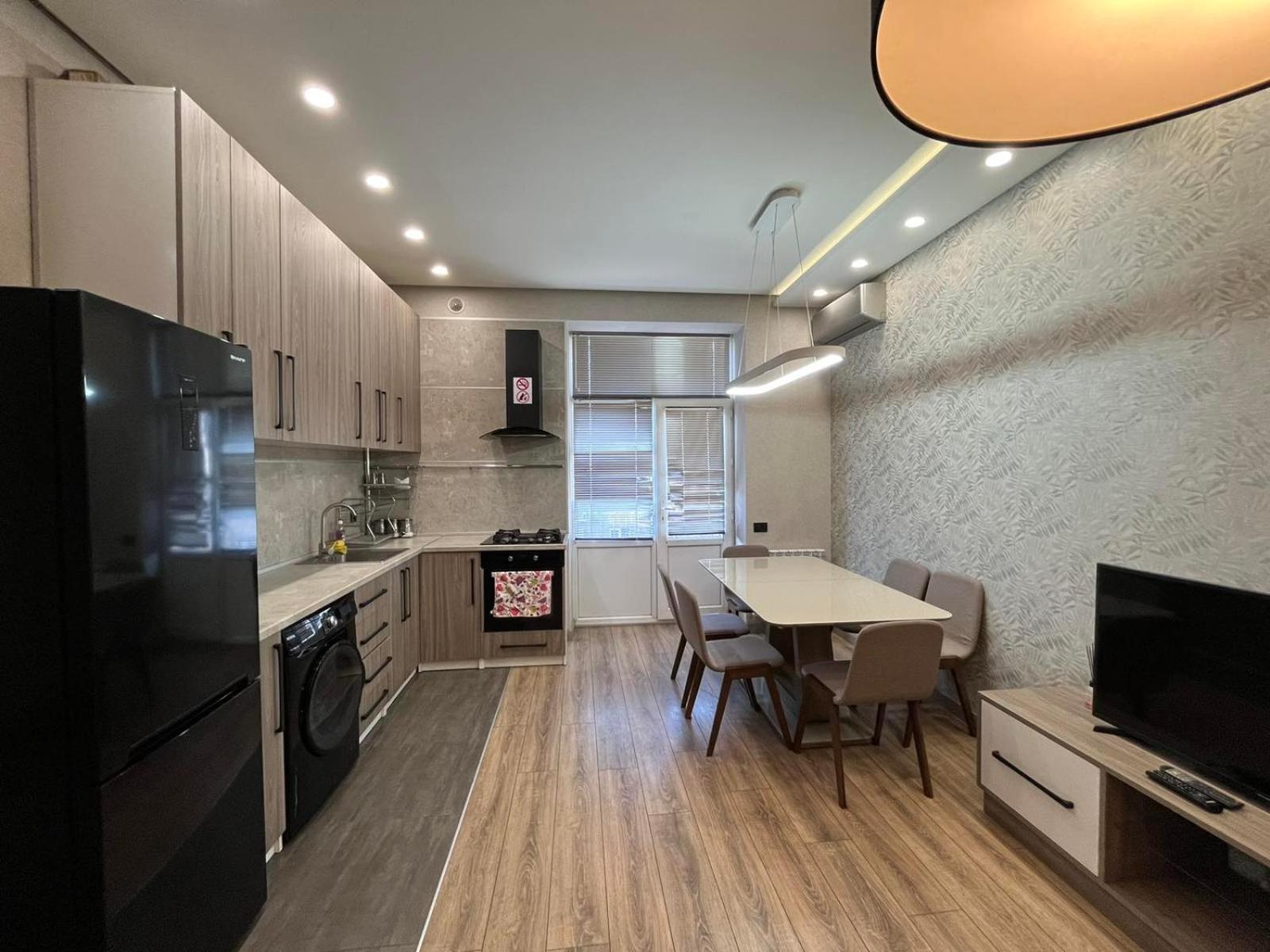 Modern Apartament in Vaxarshyan Str.