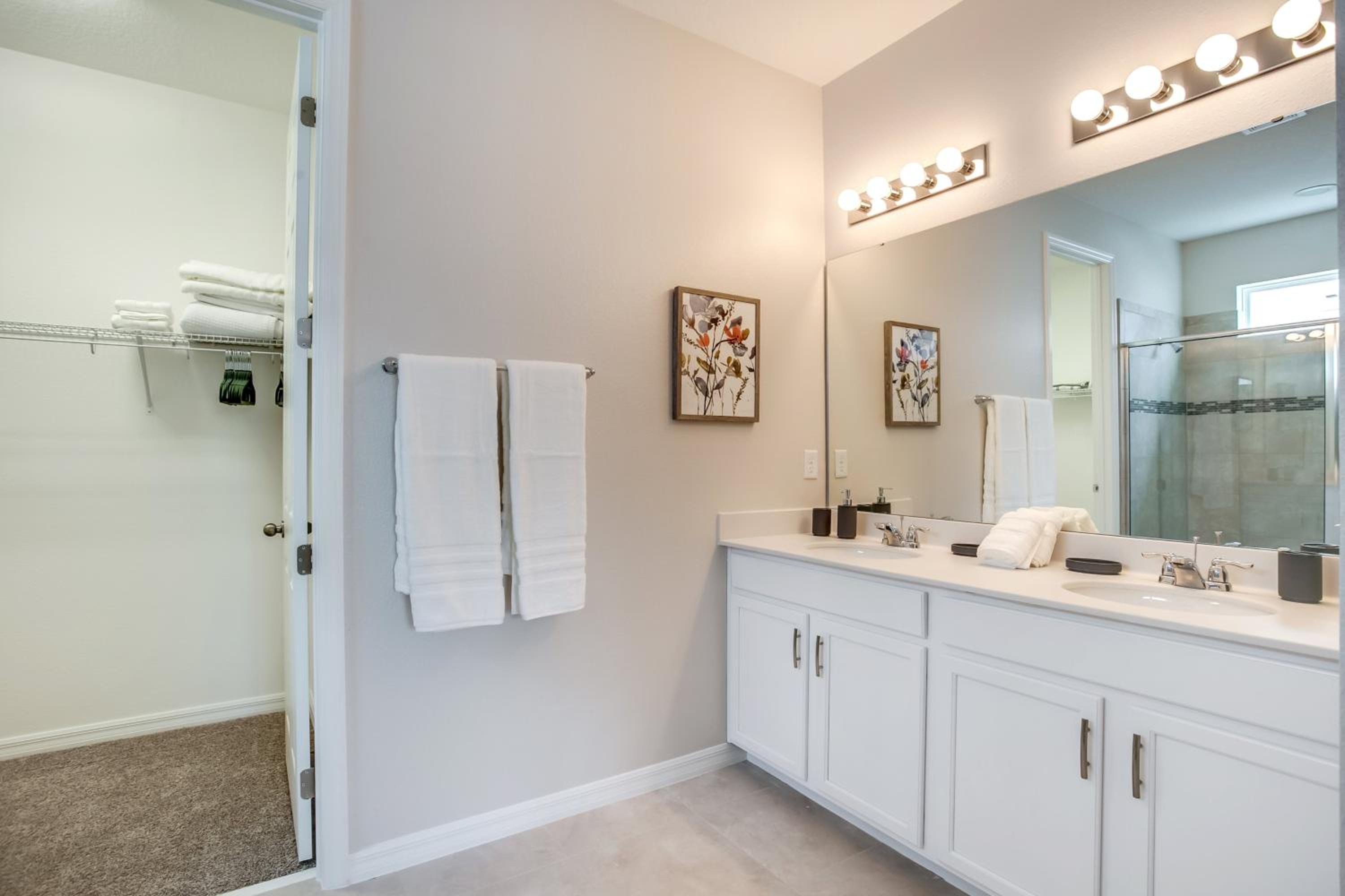 Solara Resort - 9 Bed 7 Baths VILLA