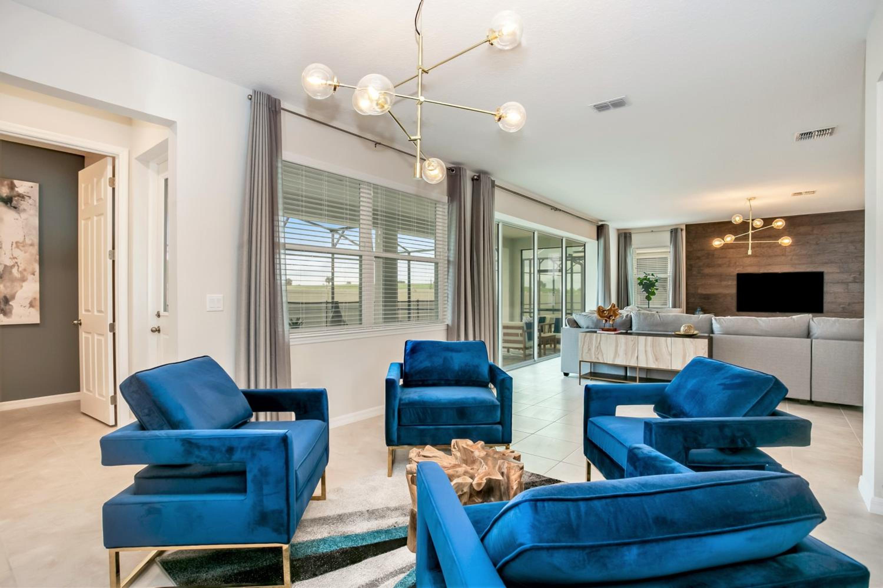 Solara Resort - 9 Bed 7 Baths VILLA