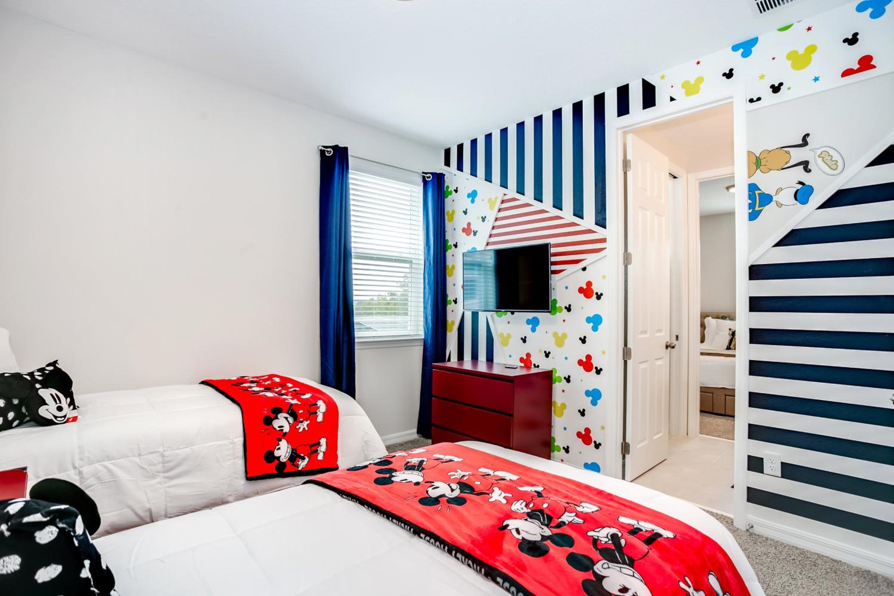 Solara Resort - 9 Bed 7 Baths VILLA