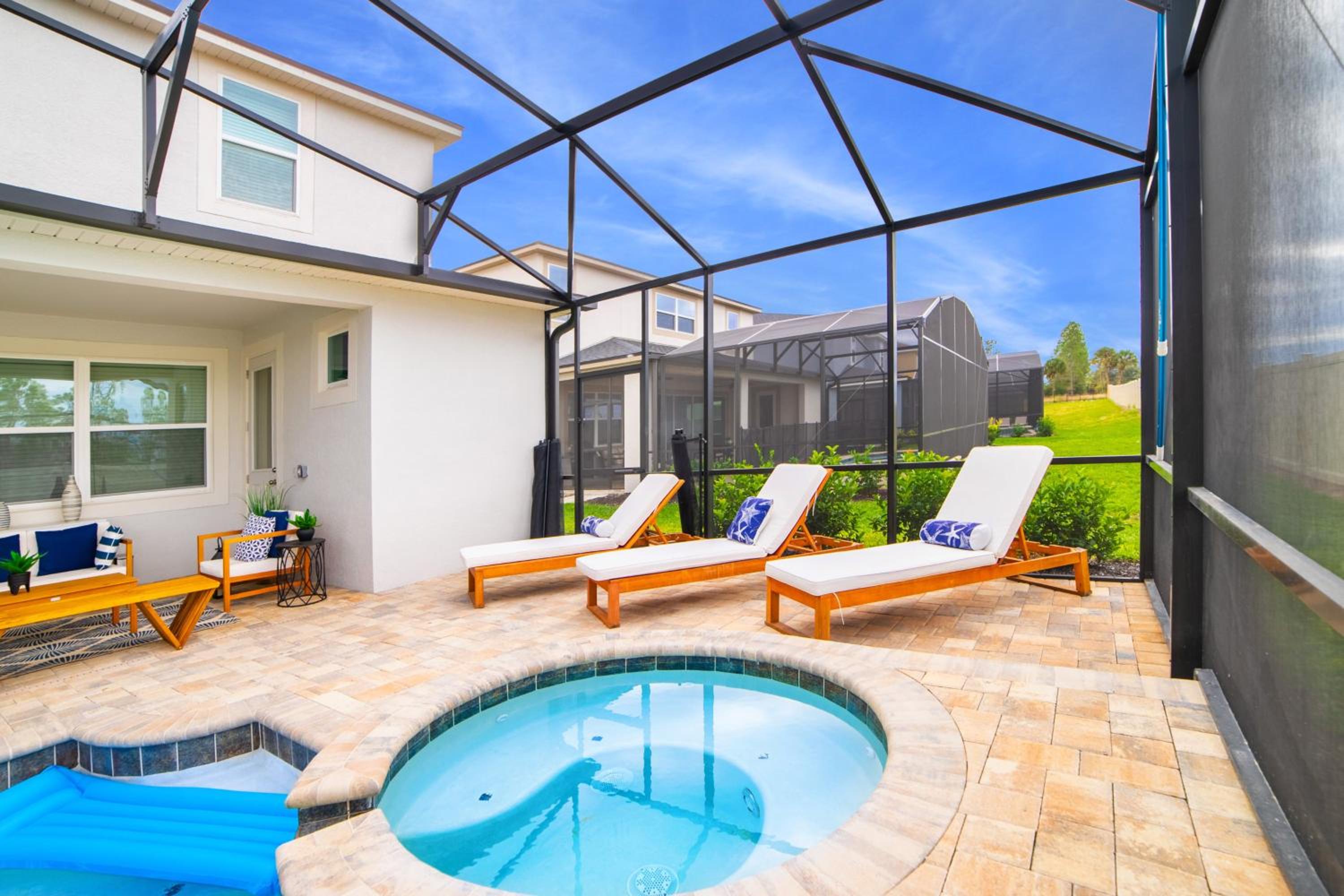 Solara Resort - 9 Bed 7 Baths VILLA