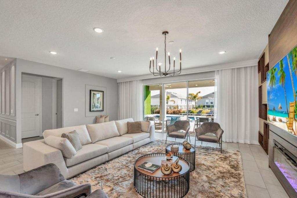 The Encore Club Resort - 10 Bed 8 Baths VILLA view 5