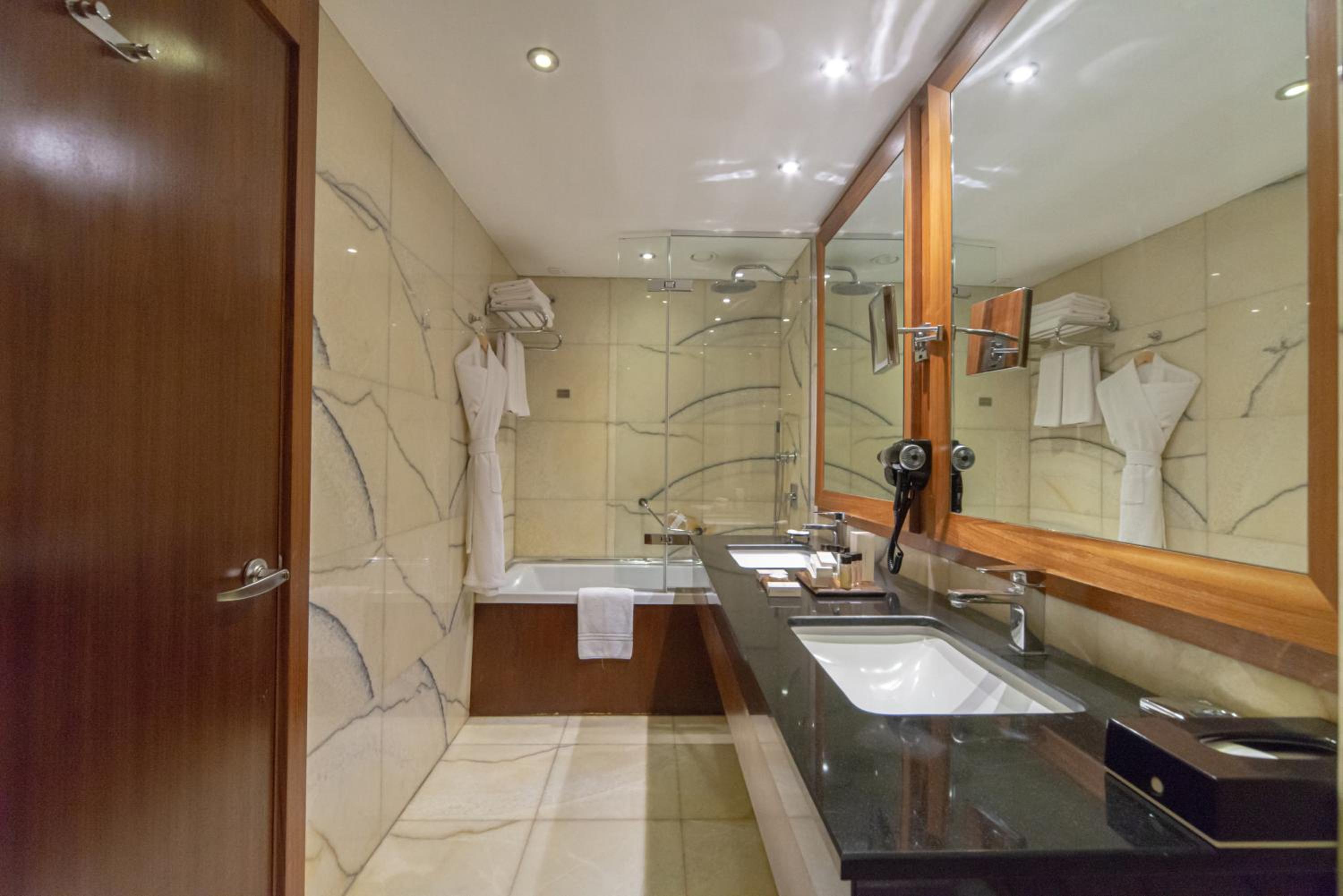 Crowne Plaza Istanbul Harbiye, an IHG Hotel - Image 46