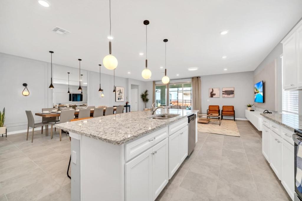 Windsor Island - 8 Bed 6 Baths VILLA view 4