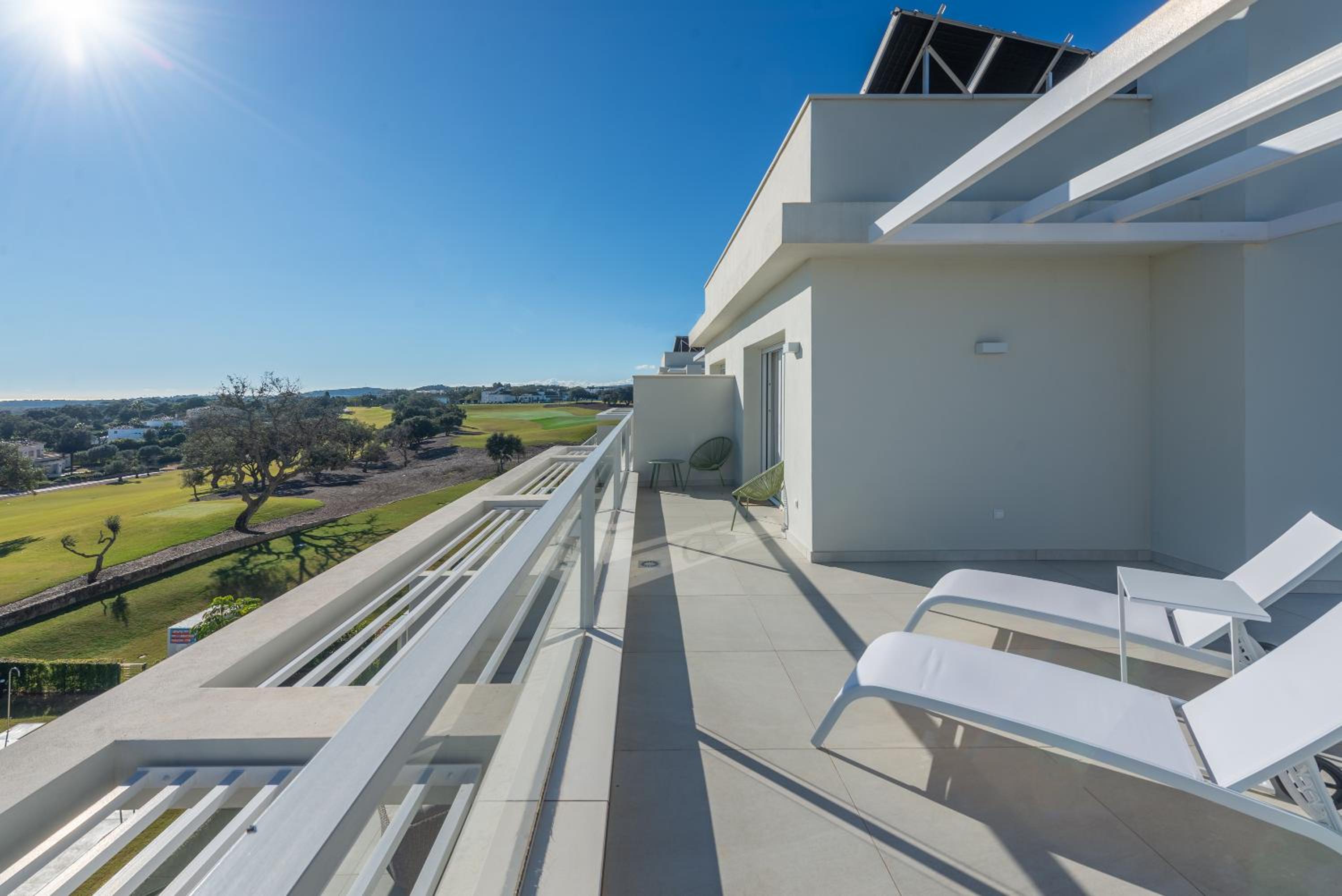 Paradise Penthouse San Roque