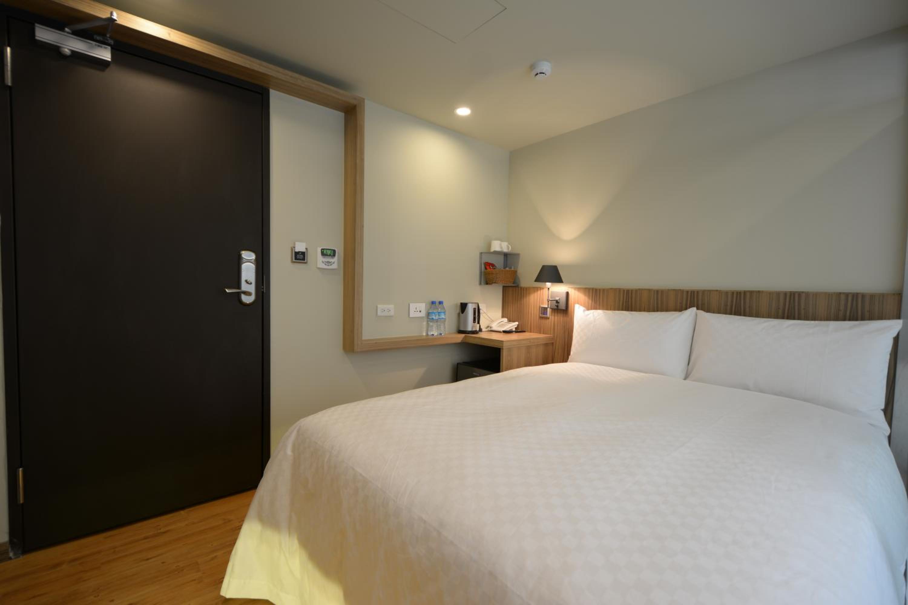 Smile Inn - Taipei Main Station