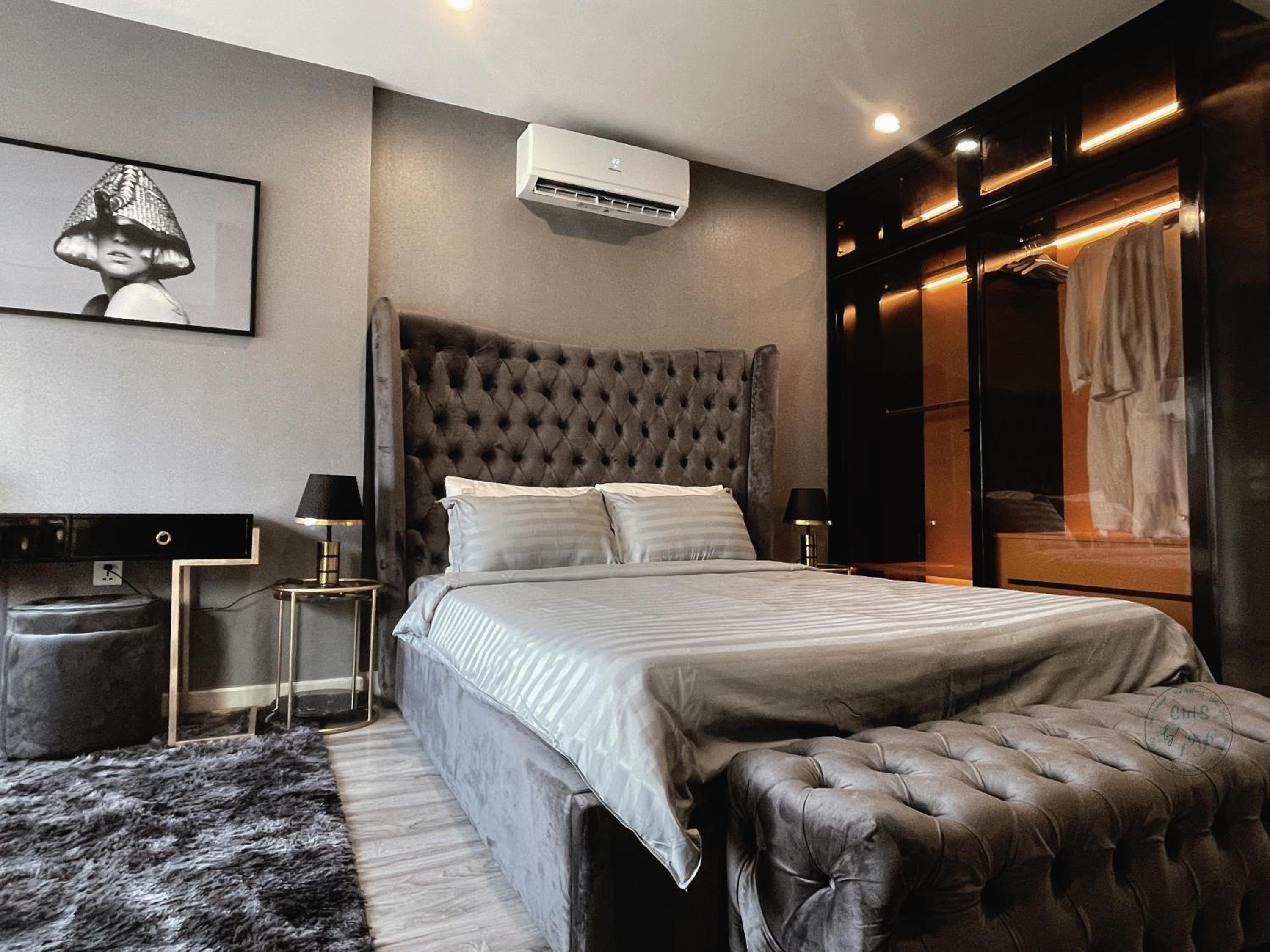 Vinhomes Ocean Park - Ctrl S by 1996 - The Luxe with bathtub - The Light with bathtub and projector - The Vintage with high floor - The Indochine with open
