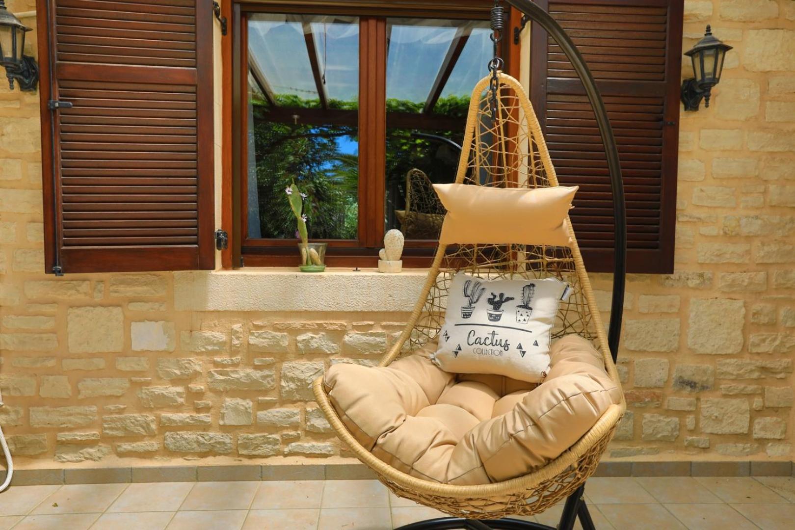 Villa Harmony, Steinvilla view 4