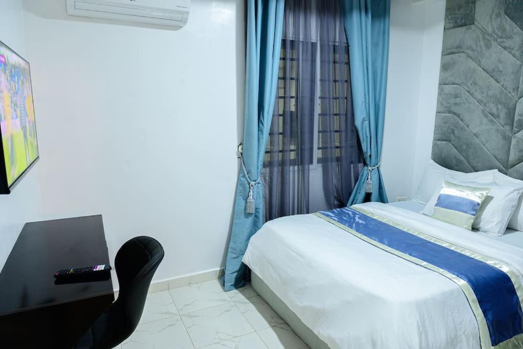 Cc & Cg Homes Luxury 4-Beds Apart Abuja-24Hrs view 3