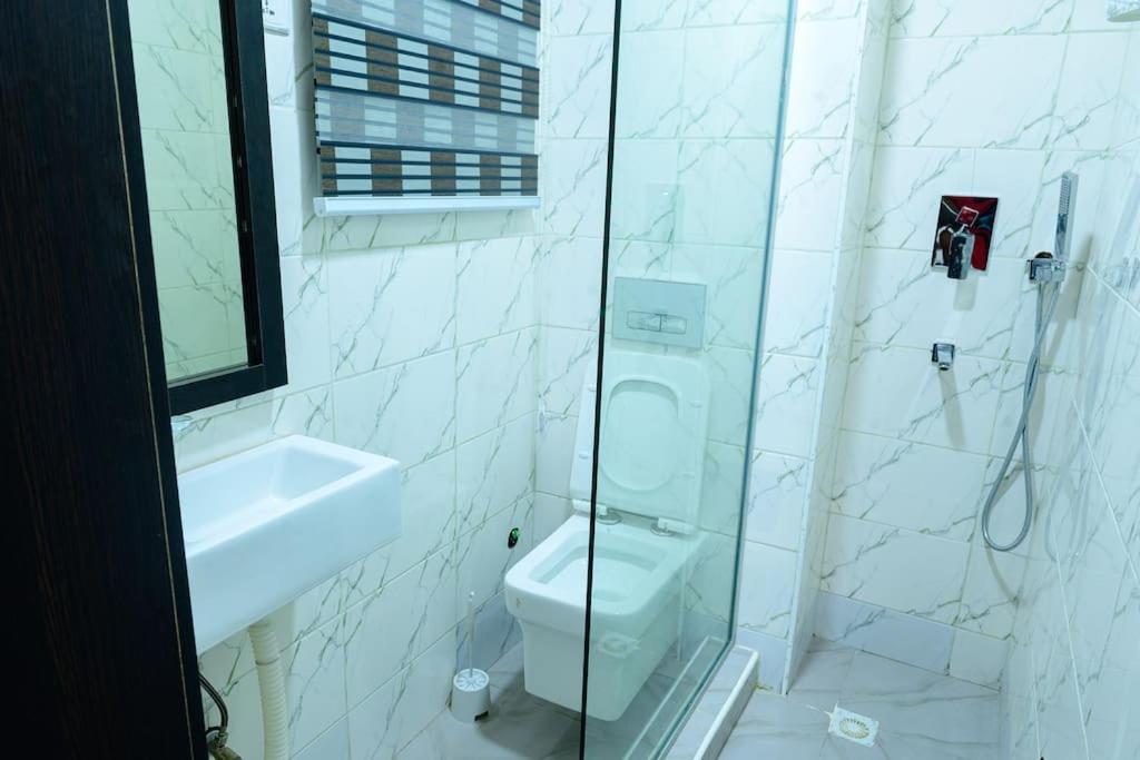 Cc & Cg Homes Luxury 4-Beds Apart Abuja-24Hrs view 4