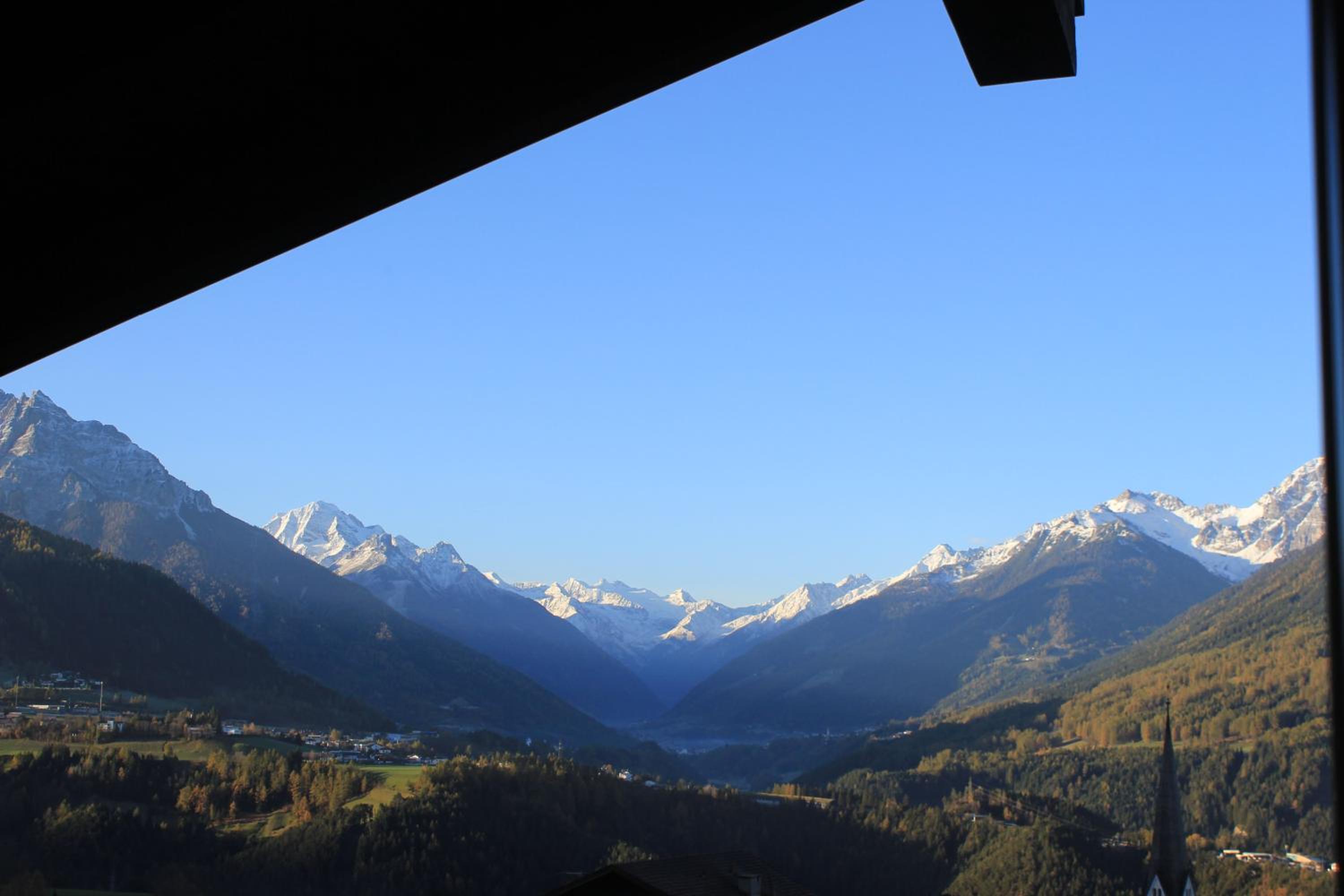 Ferienwohnungen Tiroler Alpenhof view 2