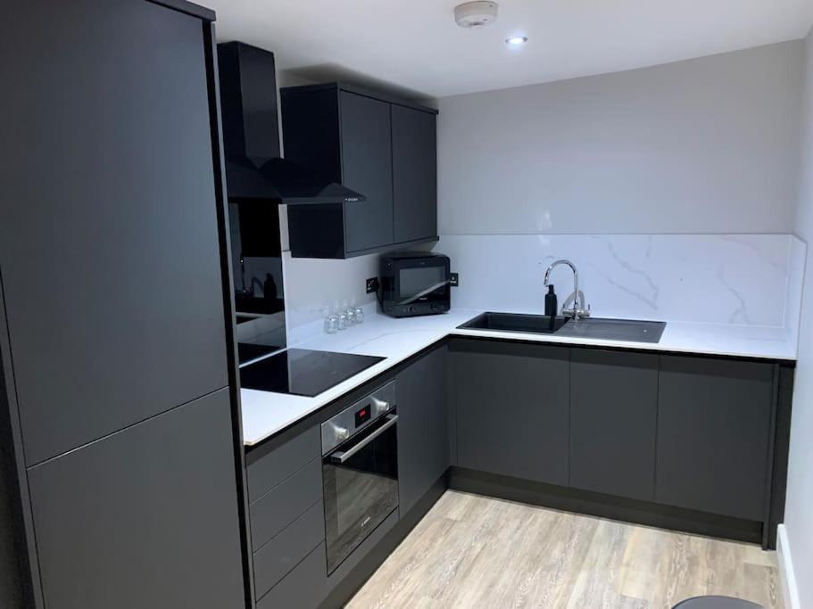 Plymouth city centre apartment near Theatre Royal view 5