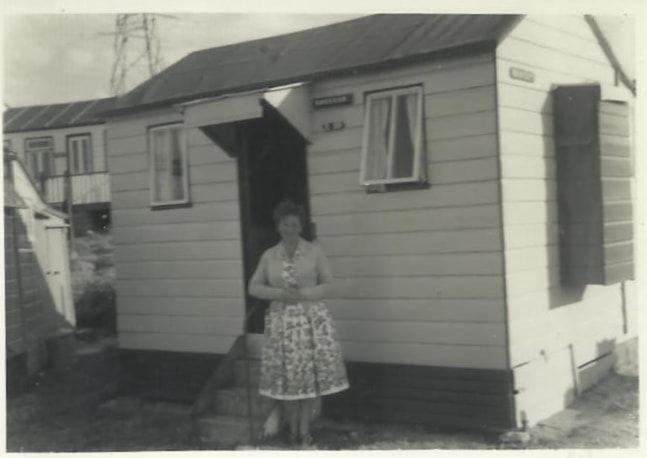 E19 Roskear, Riviere Towans view 3