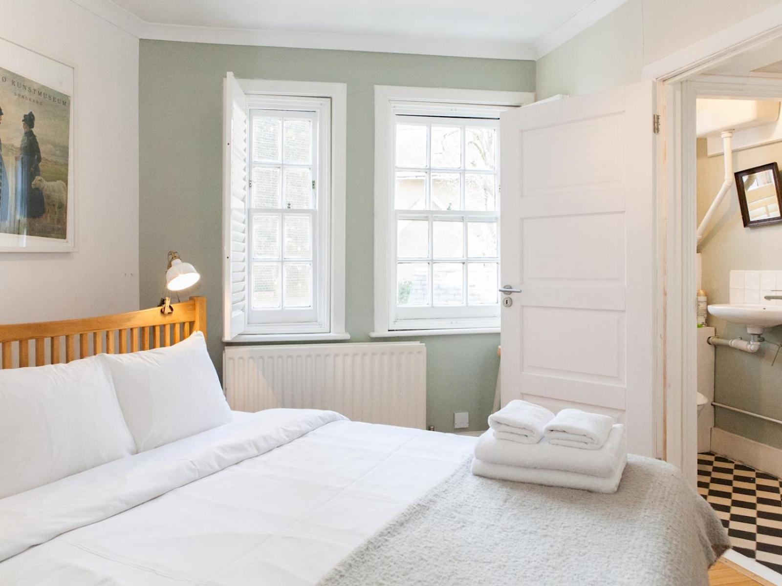 Roof Terrace Flat in Hampstead - Pass the Keys