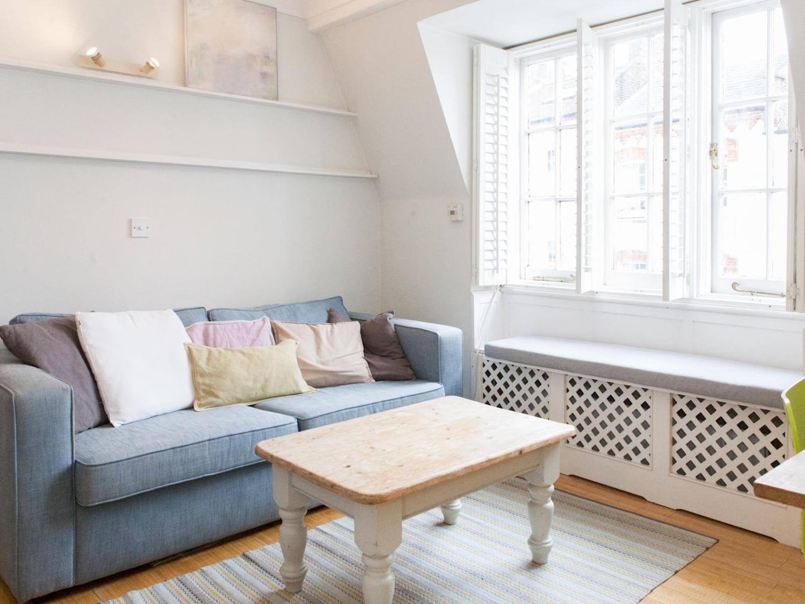 Roof Terrace Flat in Hampstead - Pass the Keys