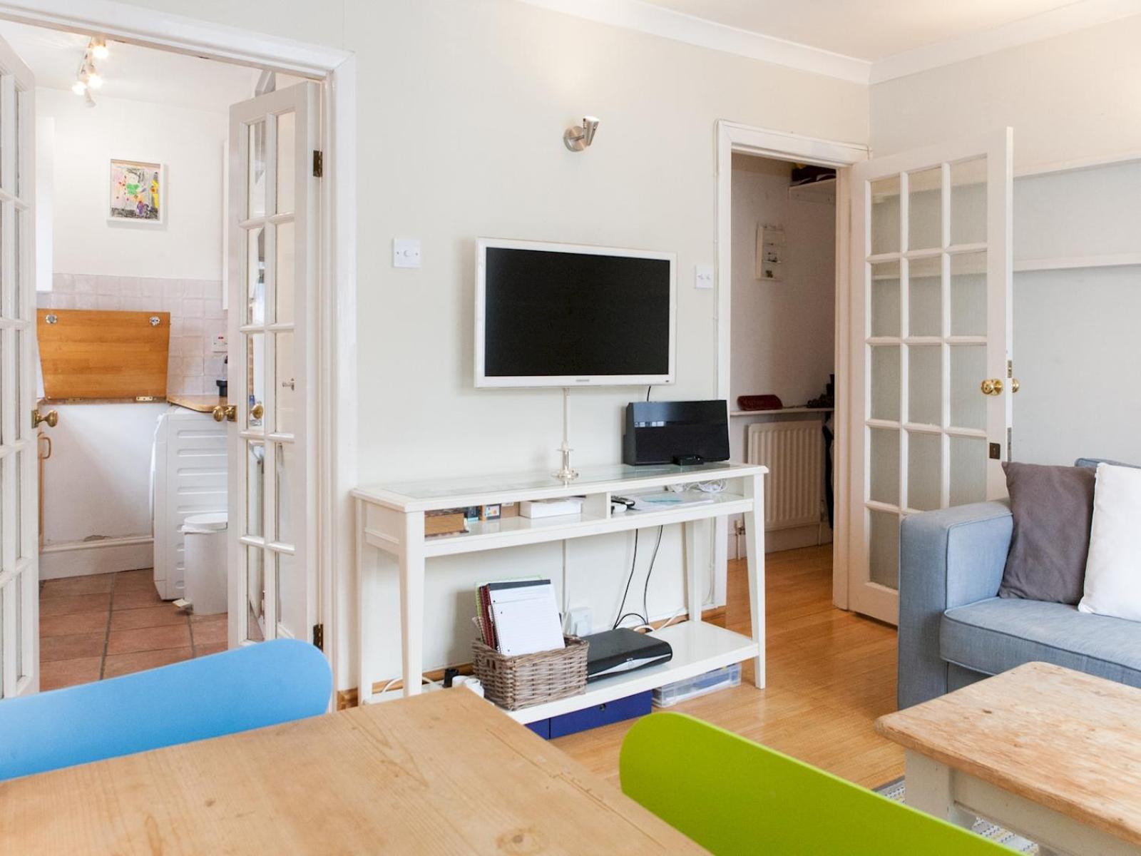 Roof Terrace Flat in Hampstead - Pass the Keys