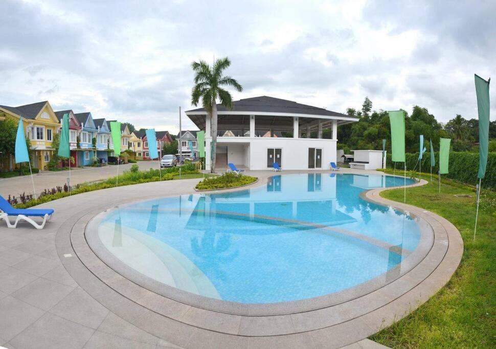 4BR Townhouse at PonteFino Residences Batangas City view 3