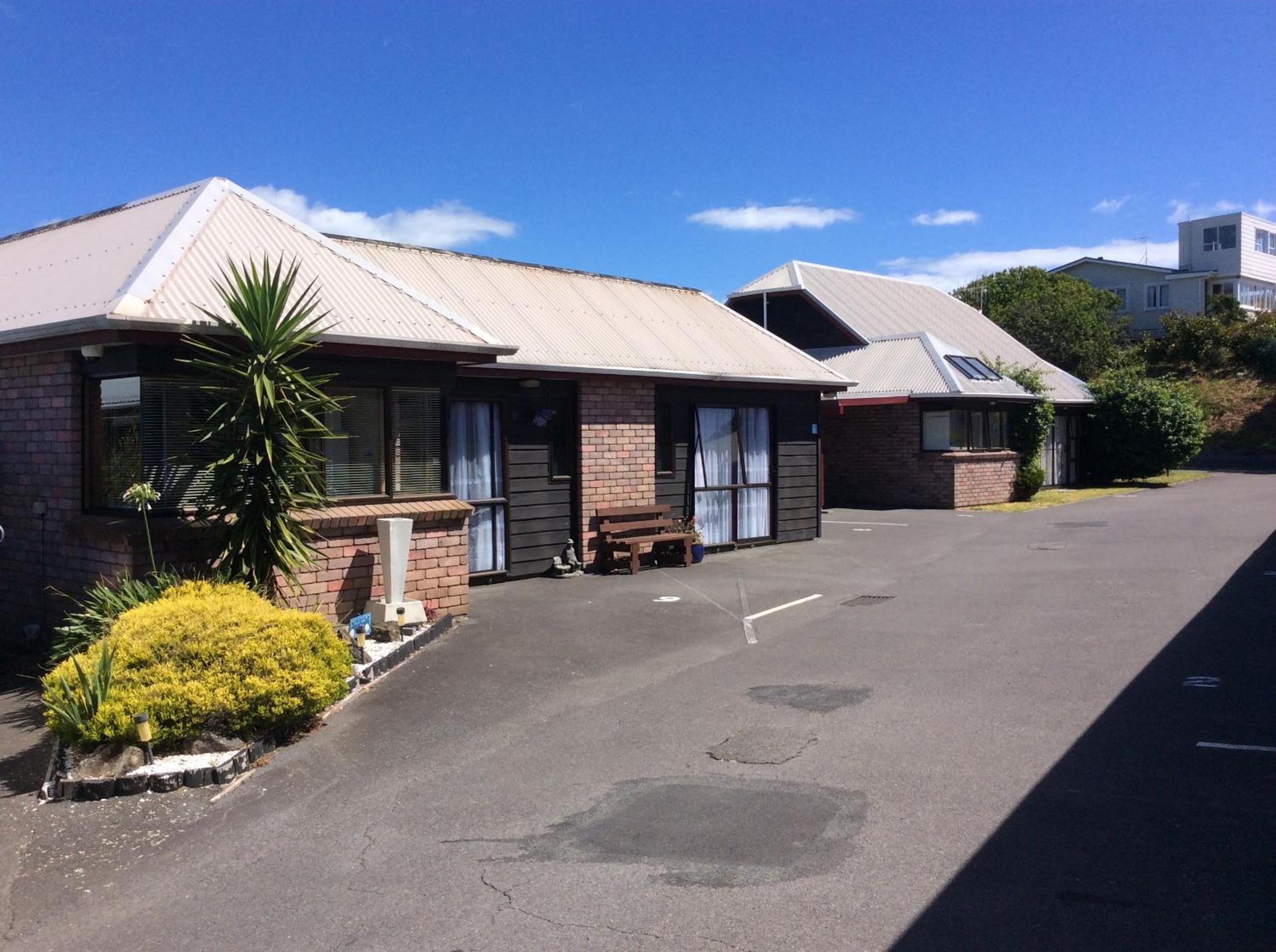 ASURE Kapiti Court Motel view 2