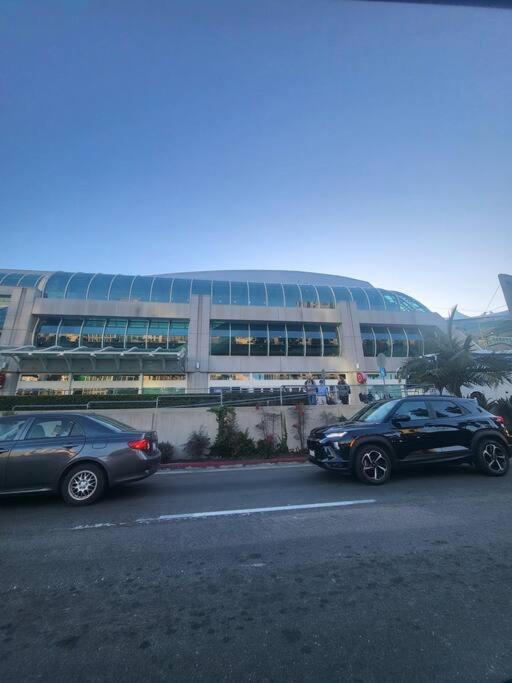 Hotel Heart of San Diego- Petco Park - Image 1