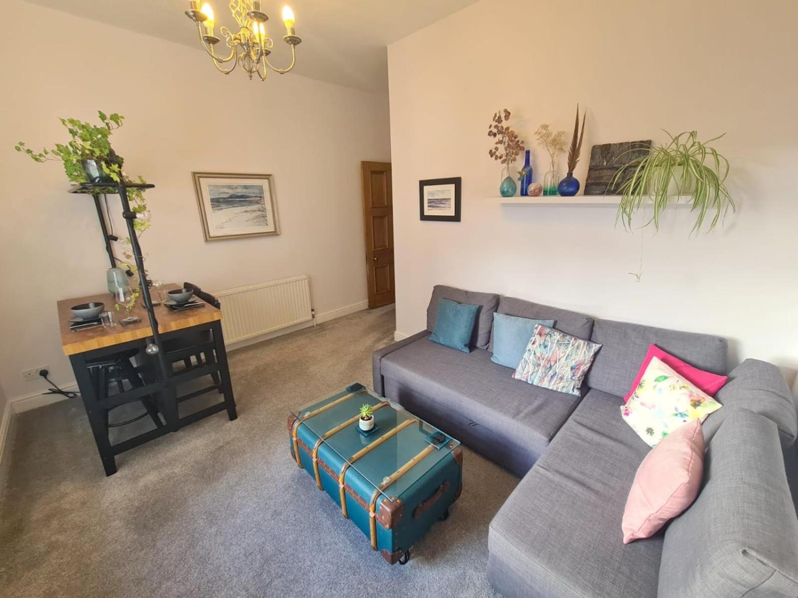 The Editor's Choice, Oban seafront apartment view 3