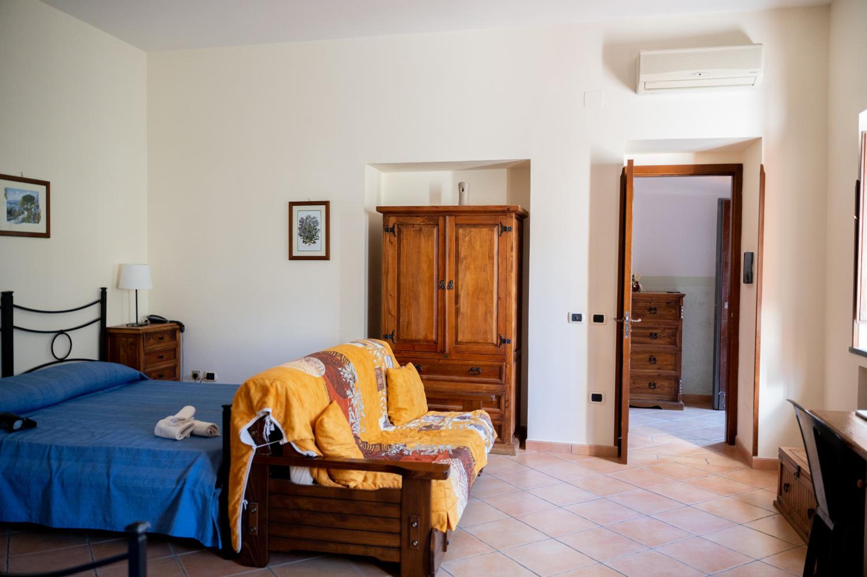 Photo 48