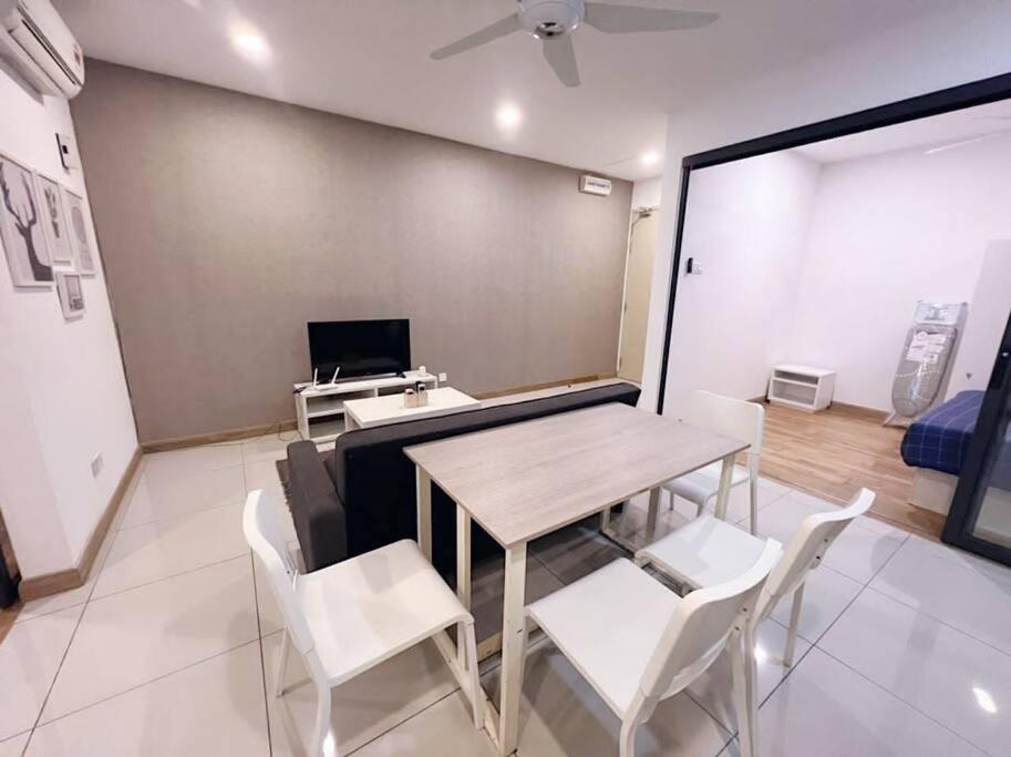 [Promo] Connected Train 2 Bedroom (ABOVE MALL) 28
