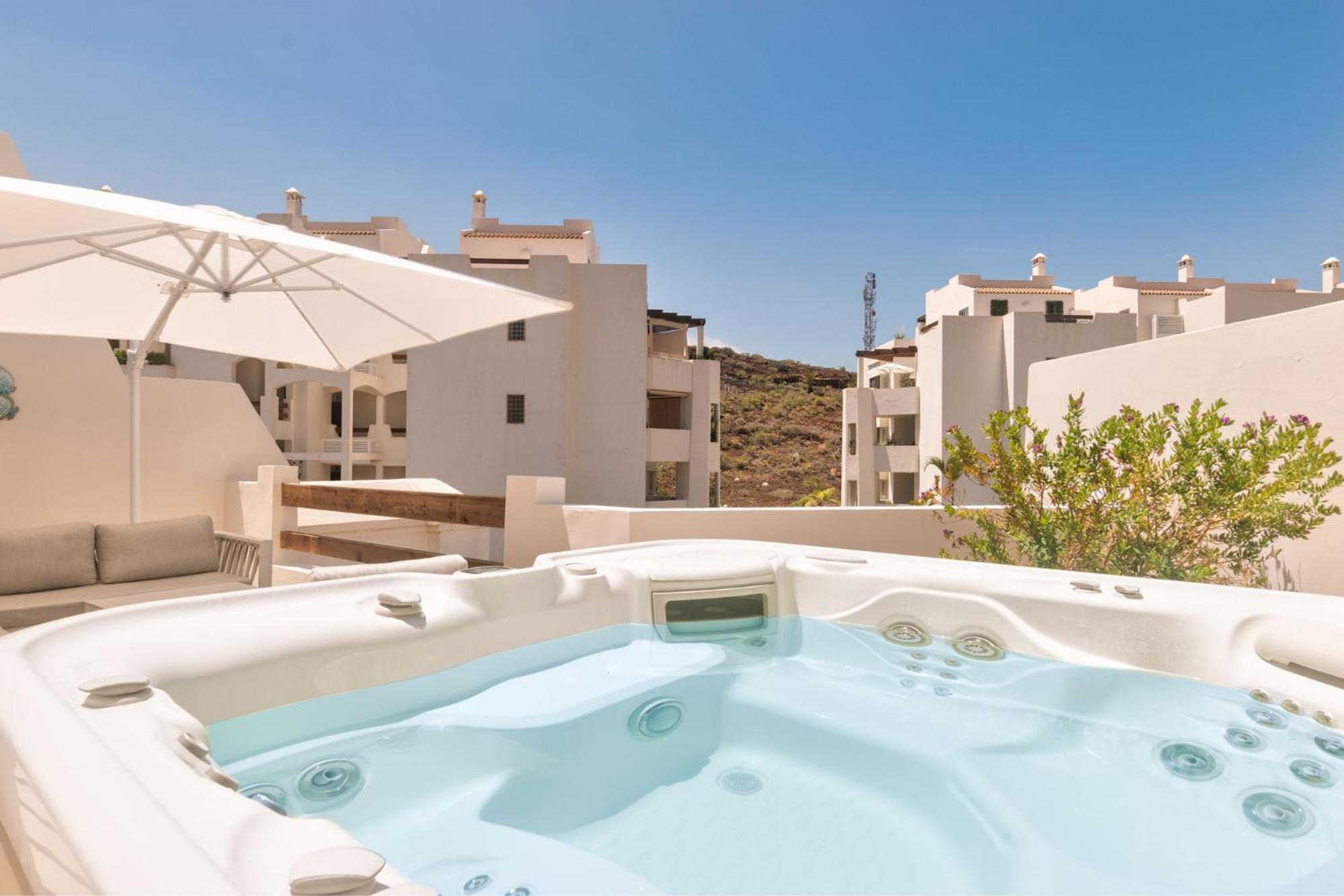 Colinas-Tahona 3,3 PENTHOUSE POOL VIEW & JACUZZI photo 1