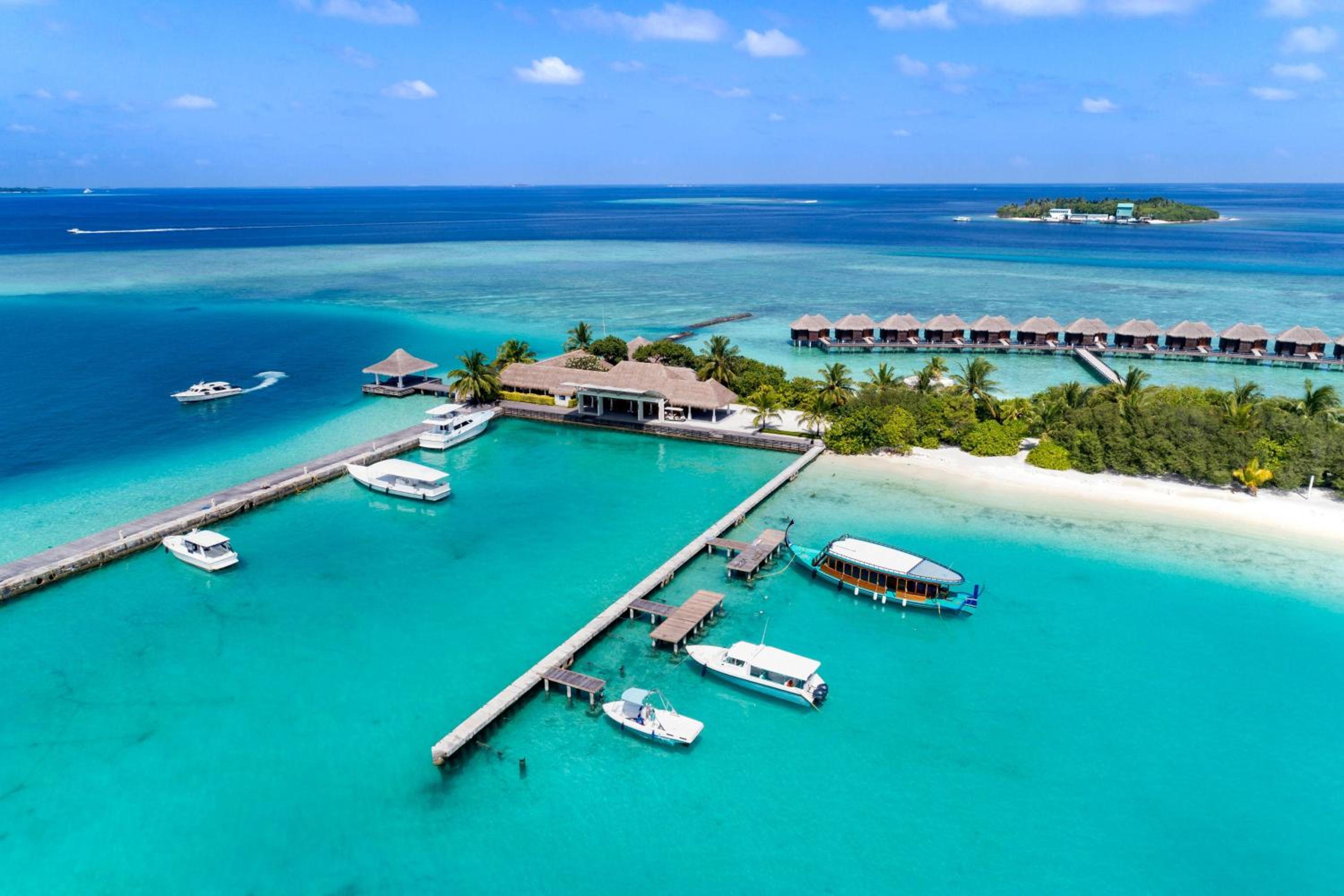 Sheraton Maldives Full Moon Resort & Spa photo 2