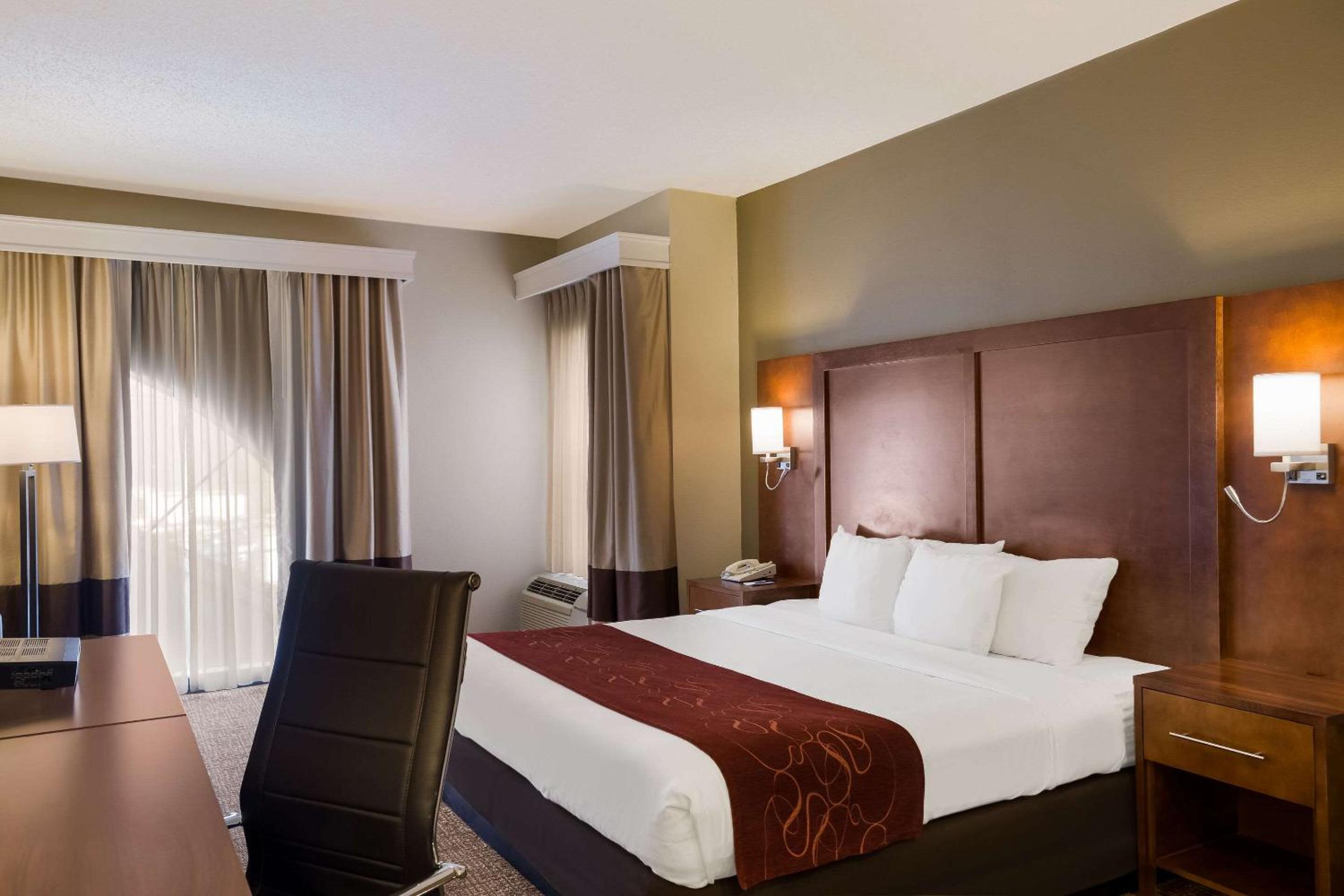 Comfort Suites Near University, Foto 4