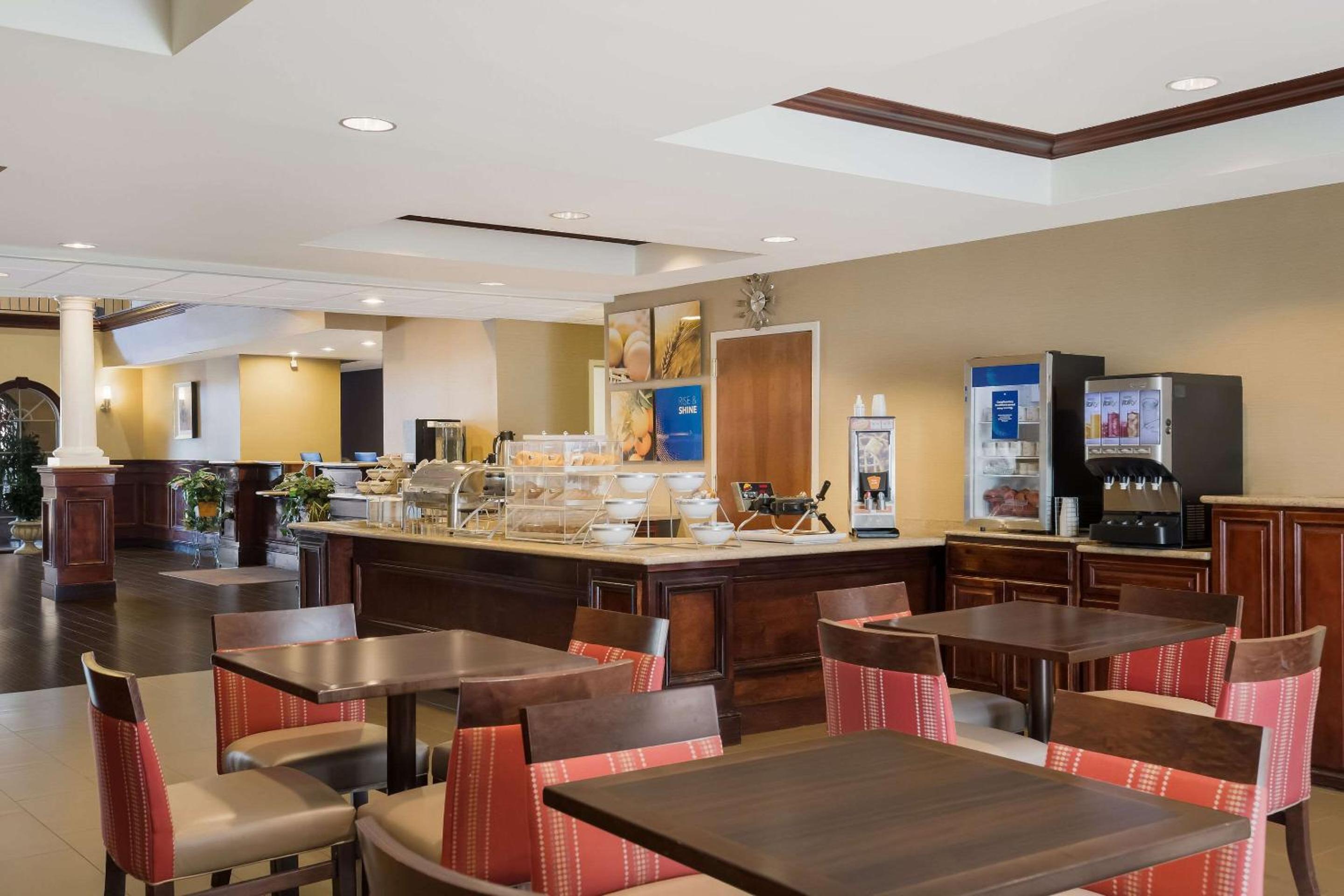 Comfort Suites Near University, Foto 46