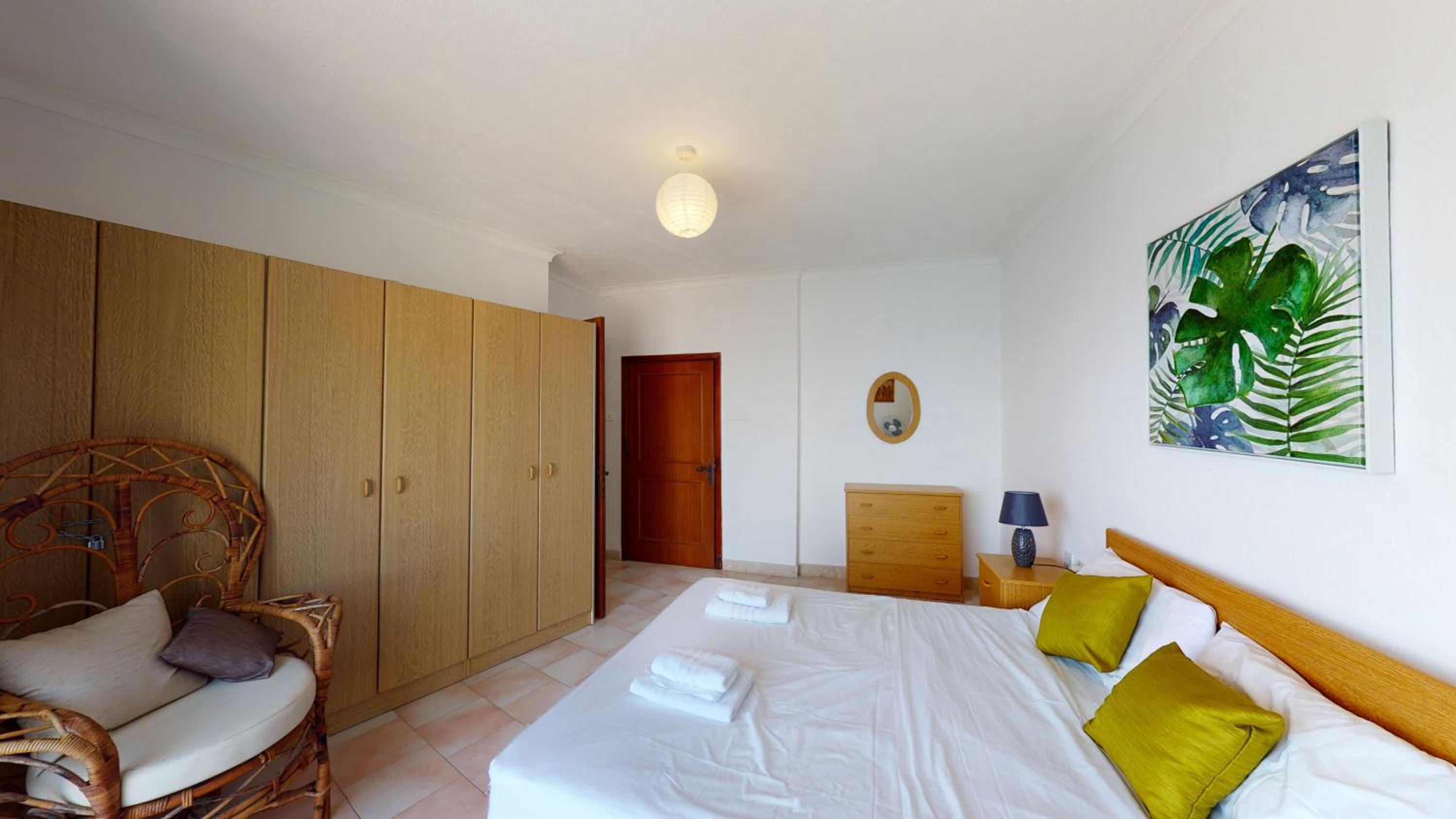 6th floor seafront apartment with open sea views view 4