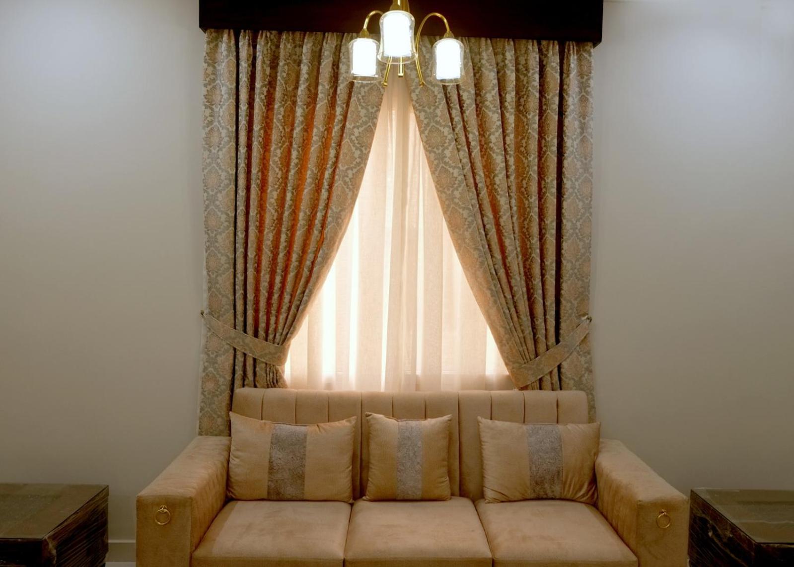 Photo 21 sur 29 de Al Rasheed Apartments second floor apartment