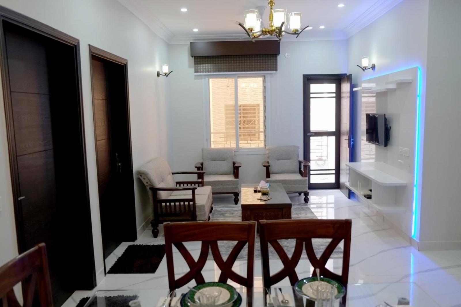 Photo 19 sur 29 de Al Rasheed Apartments second floor apartment