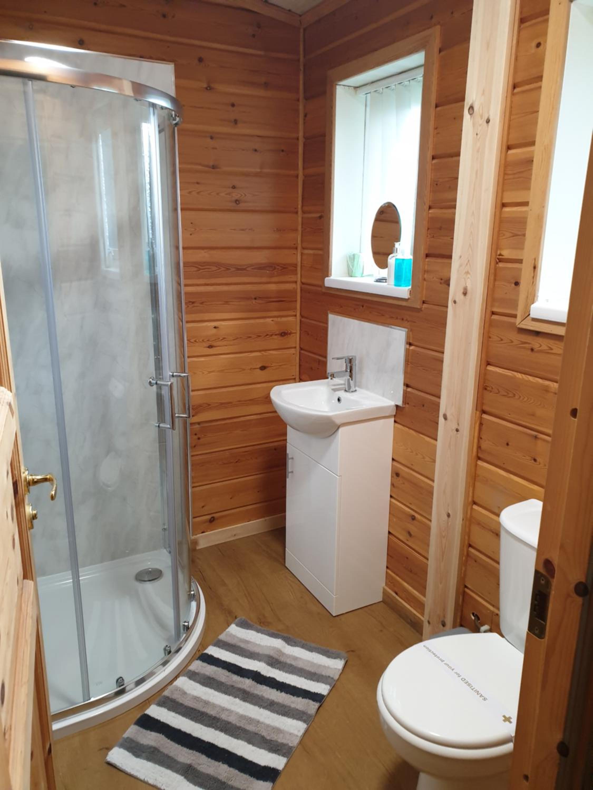 Luxurious lodge, Woodlands View, Hot tub at Rudyard Lake, couples or small family view 3