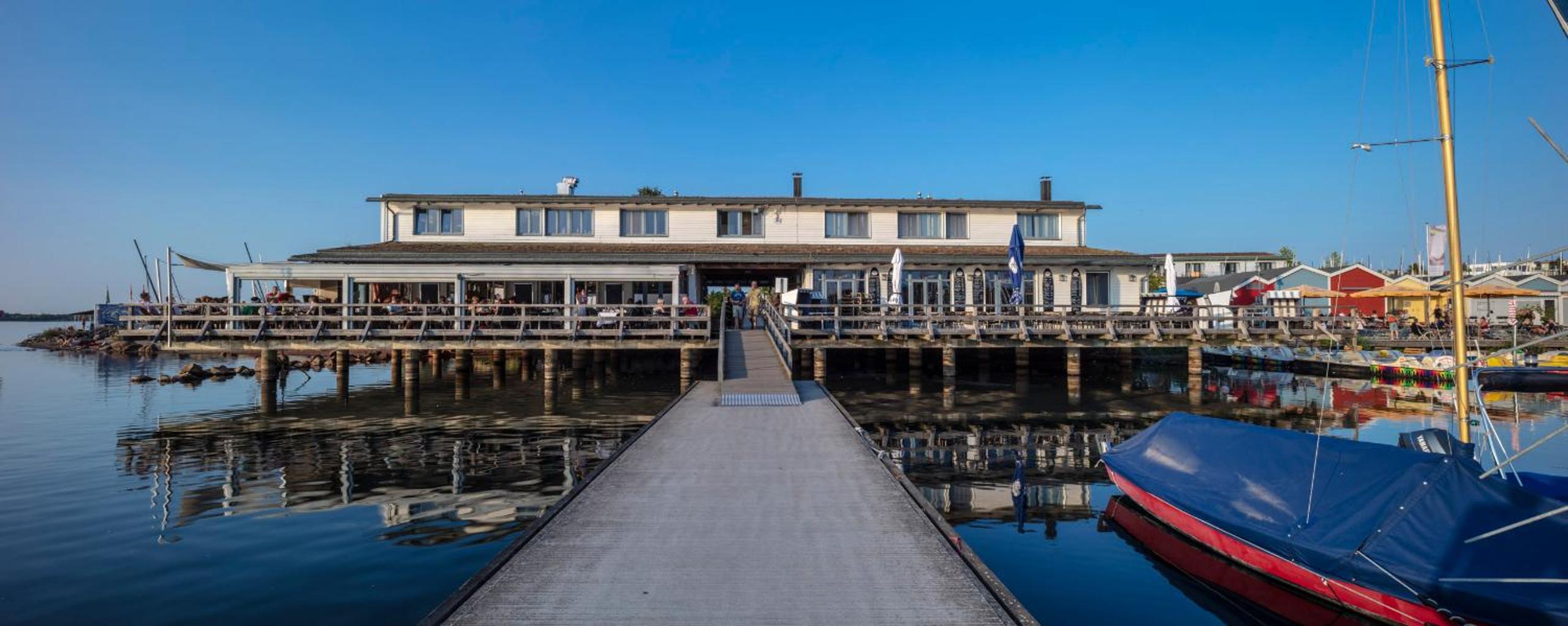 Ferienwohnungen im Hafen Pier1 am Cospudener See bei Leipzig