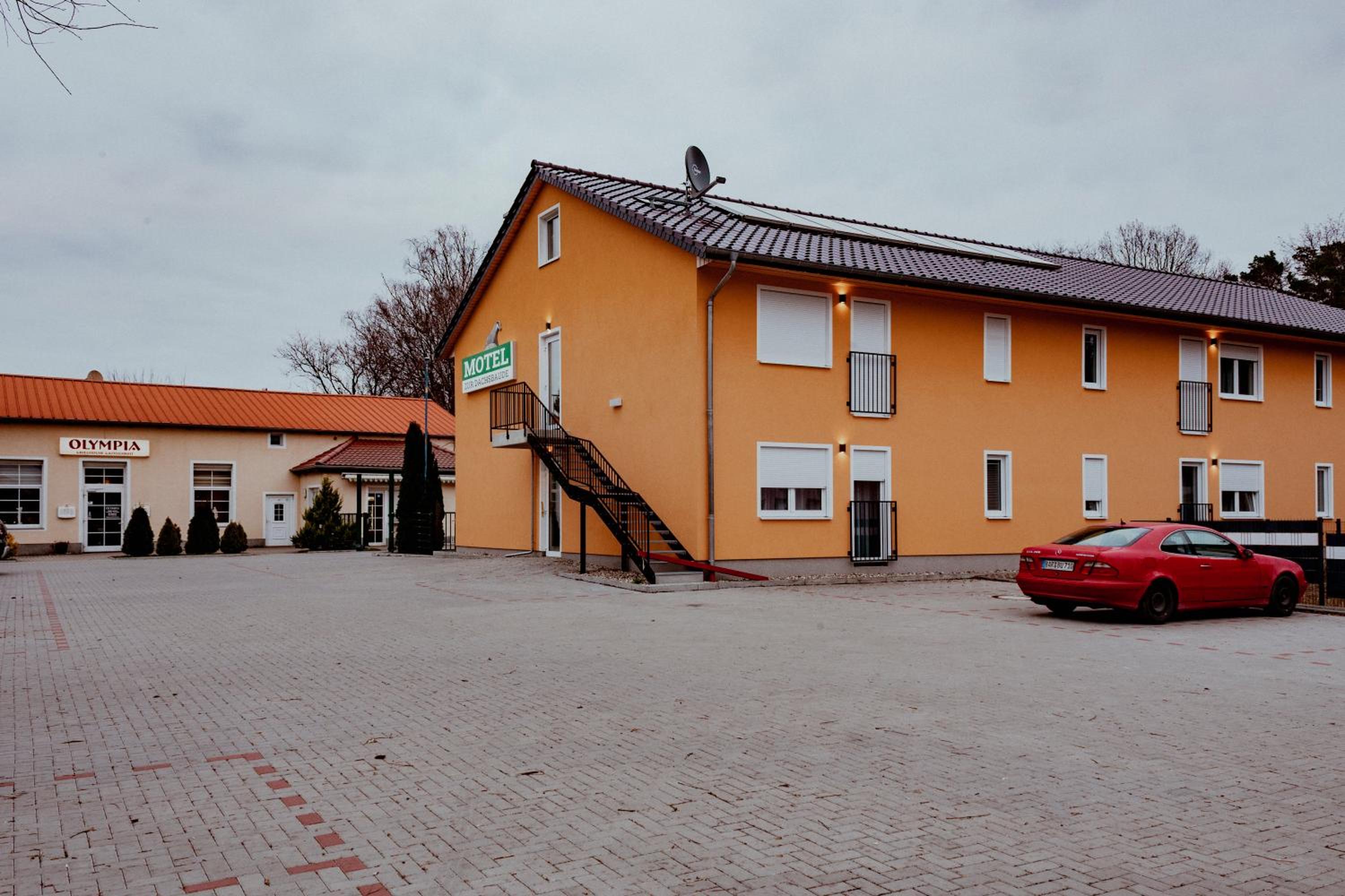 Photo 19