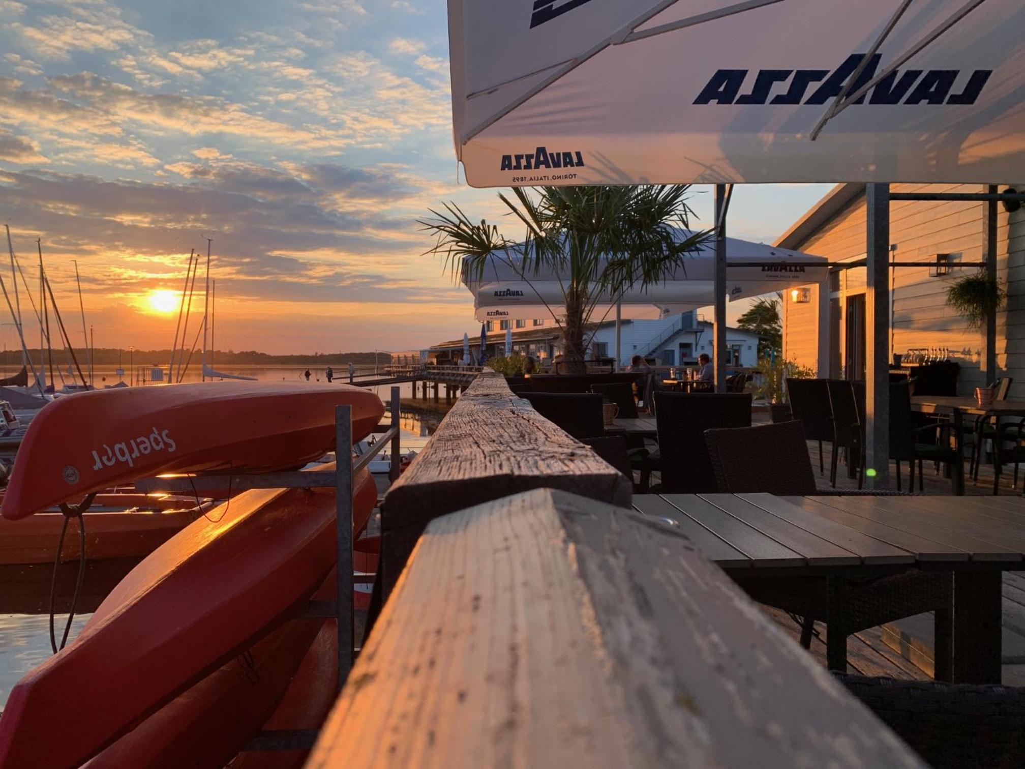 Ferienwohnungen im Hafen Pier1 am Cospudener See bei Leipzig