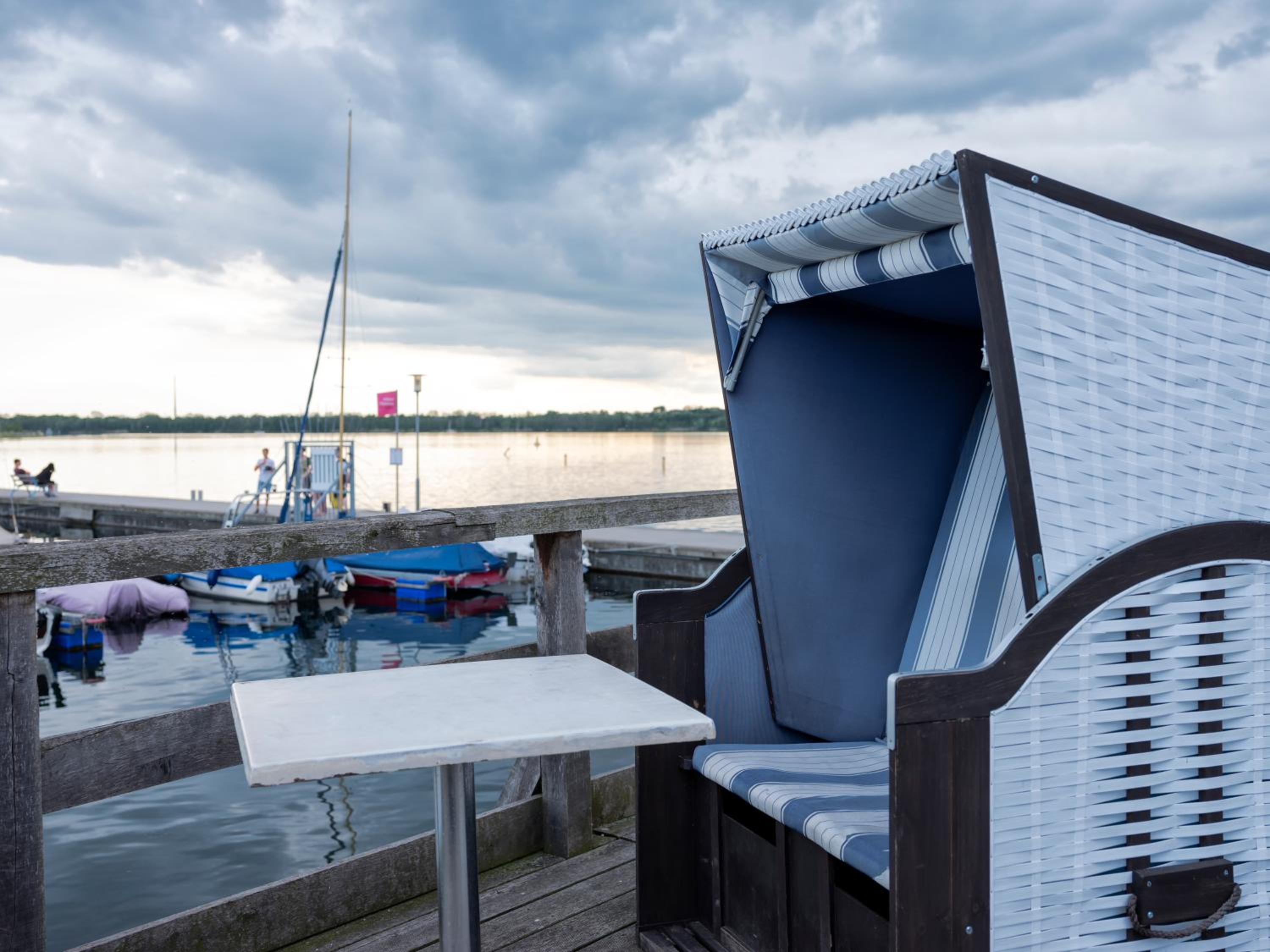 Ferienwohnungen im Hafen Pier1 am Cospudener See bei Leipzig